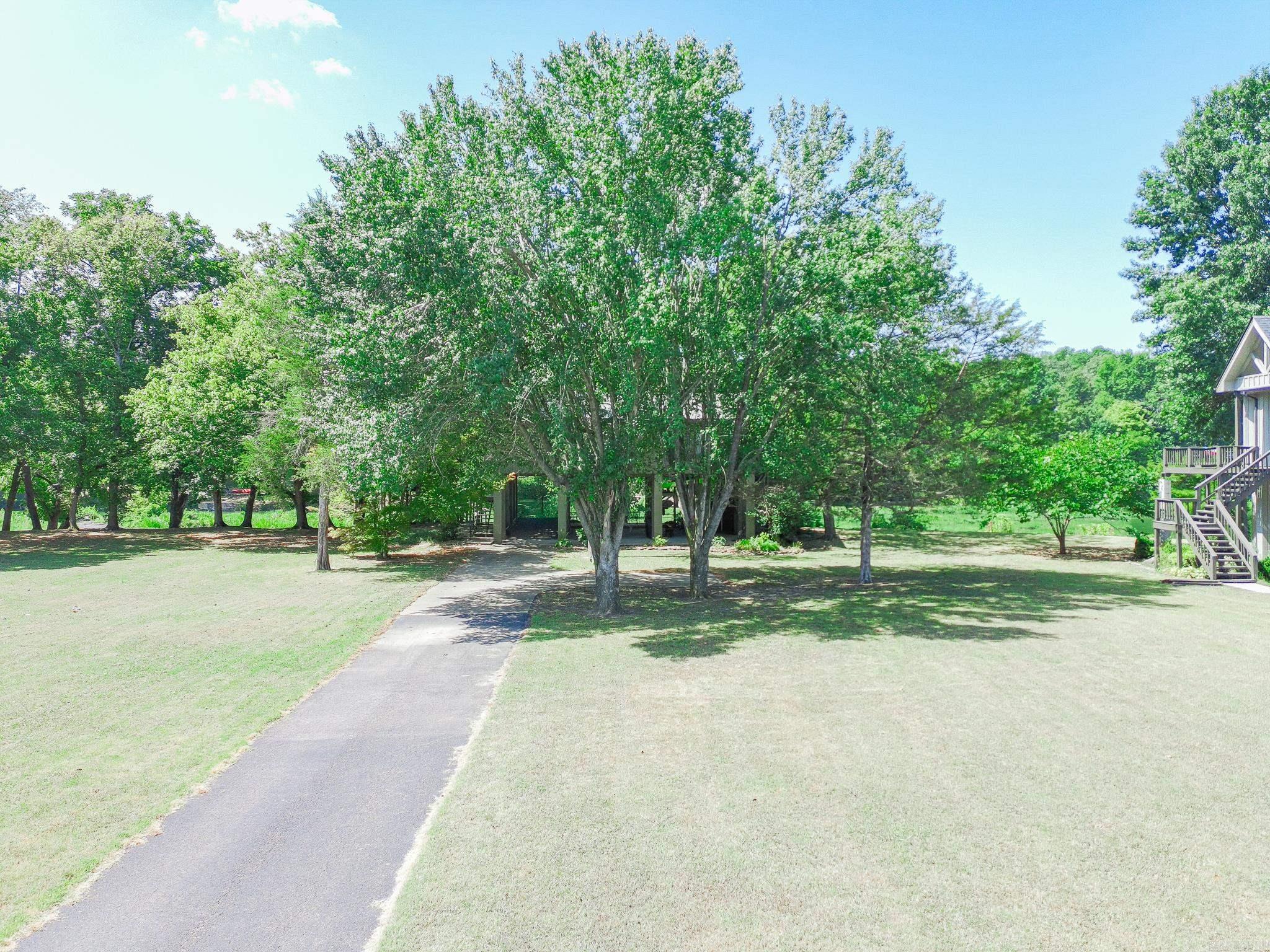 295 Loberg Property Photo 3