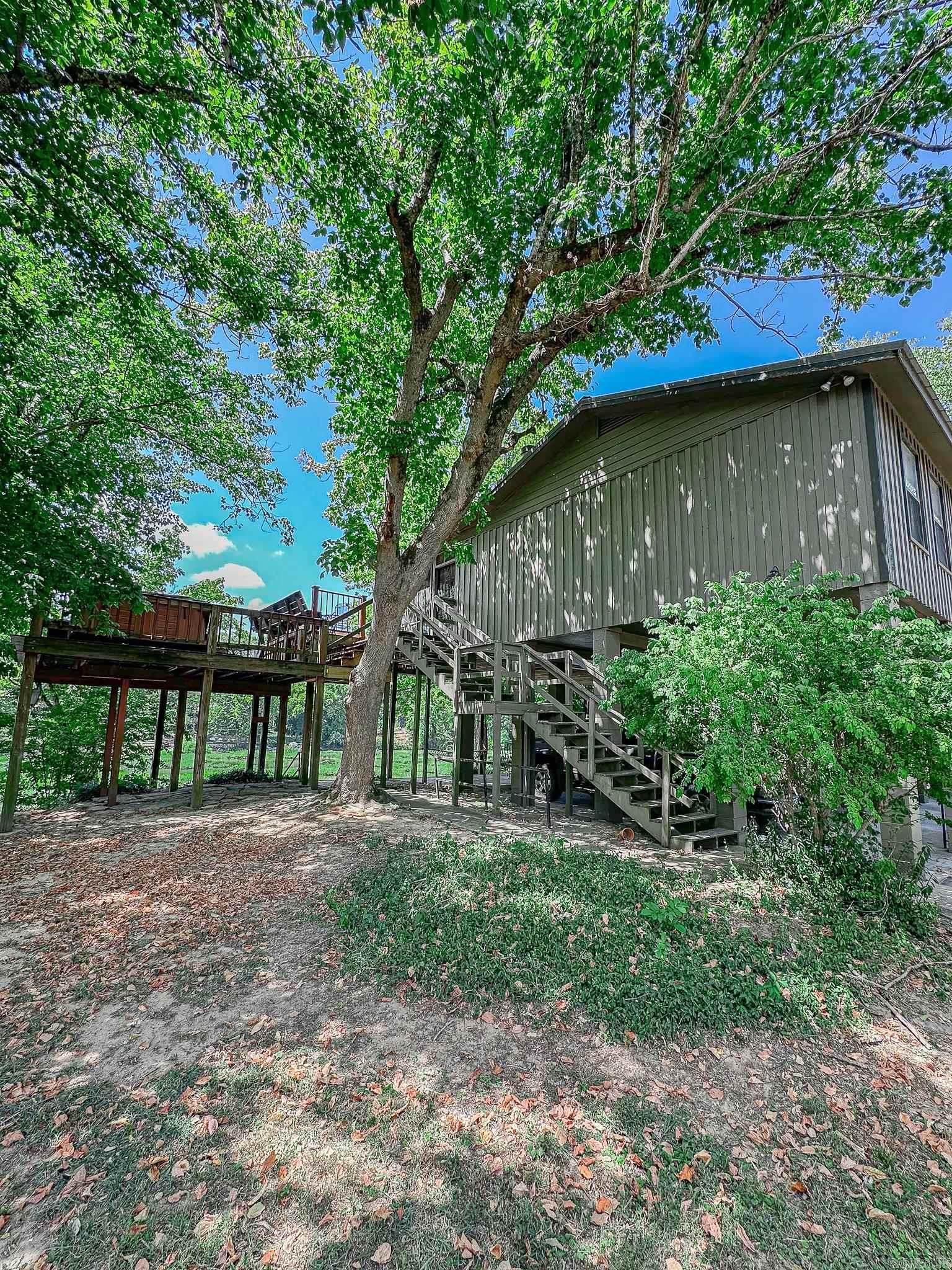 295 Loberg Property Photo 20
