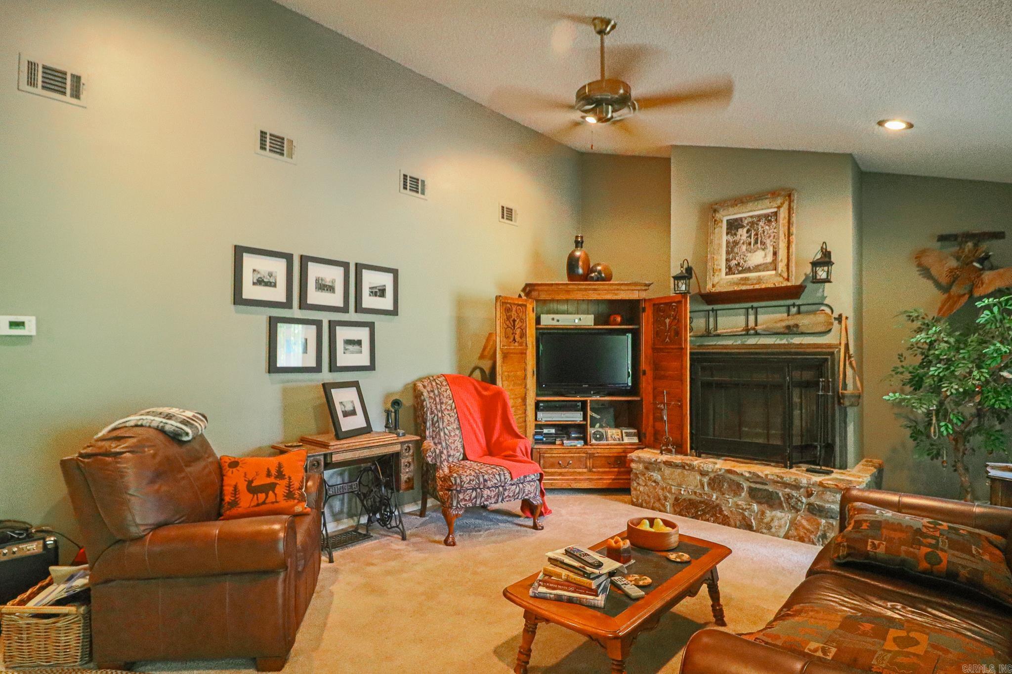 295 Loberg Property Photo 24