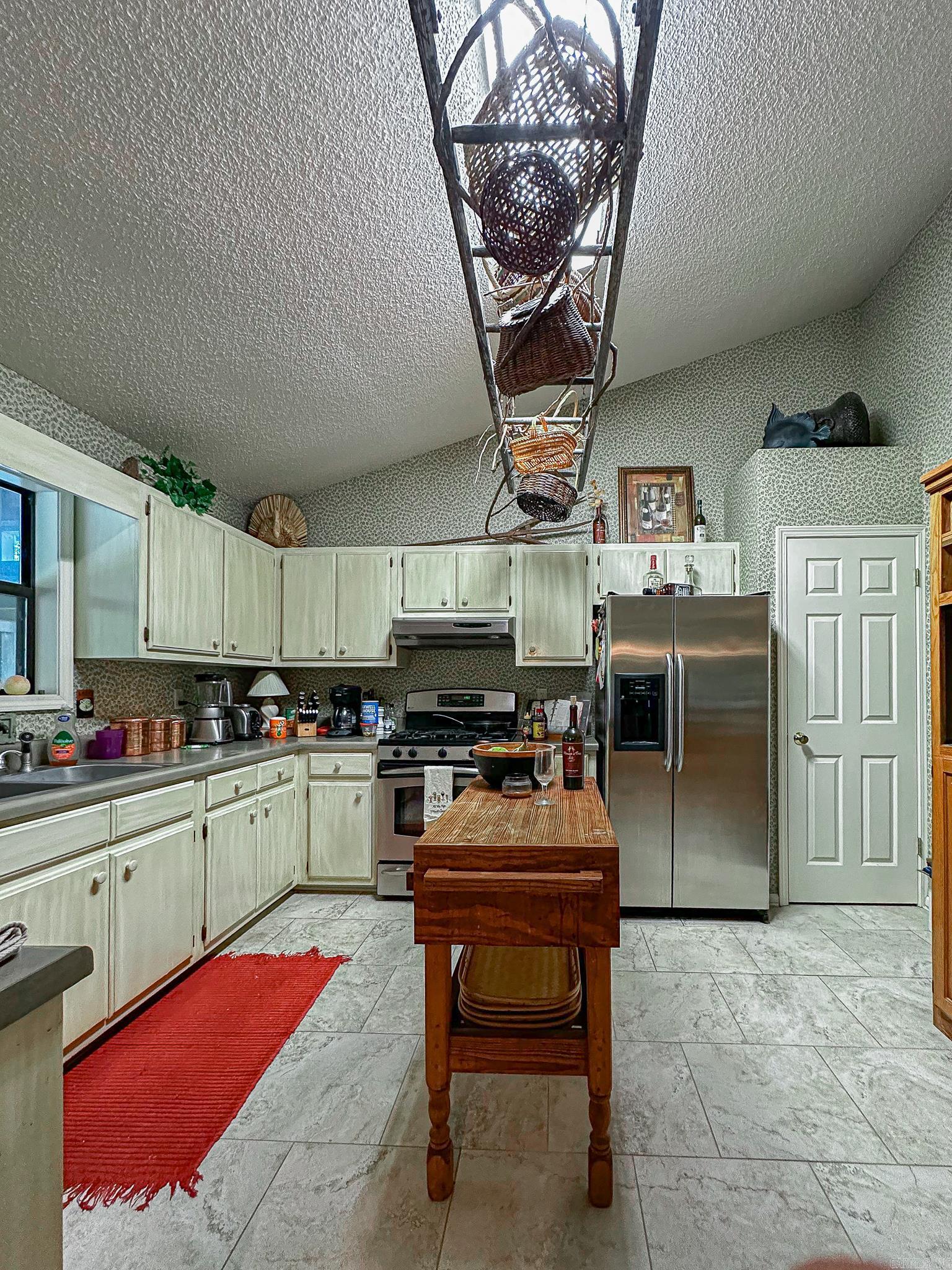 295 Loberg Property Photo 34