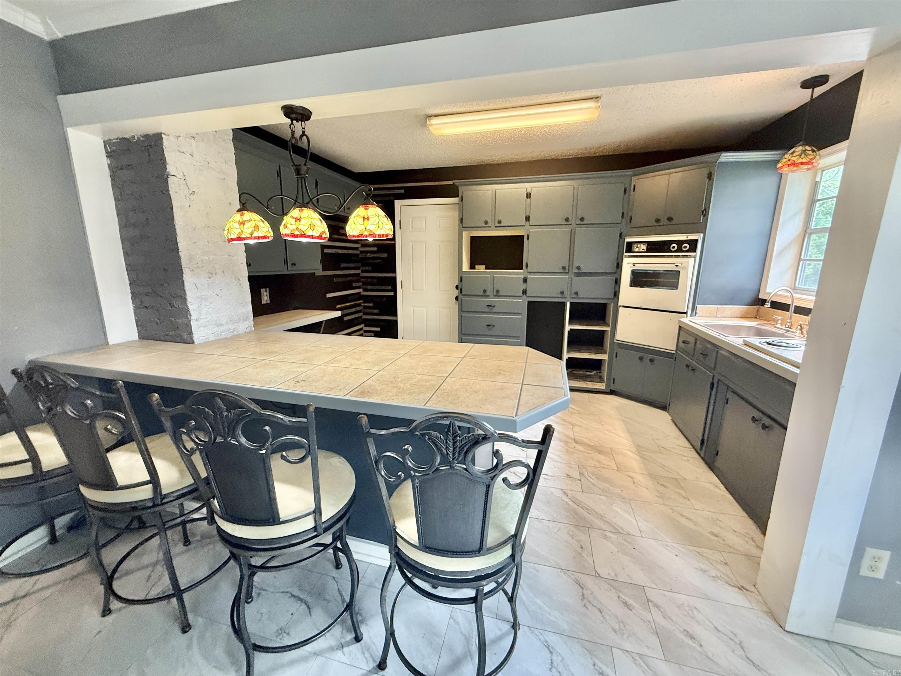 300 Richard Street Property Photo 12