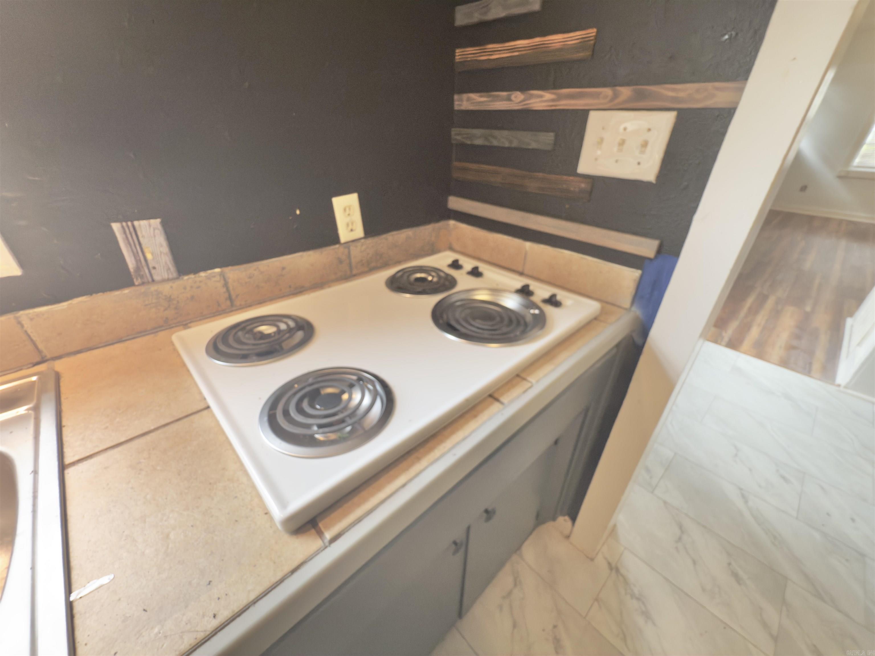 300 Richard Street Property Photo 17