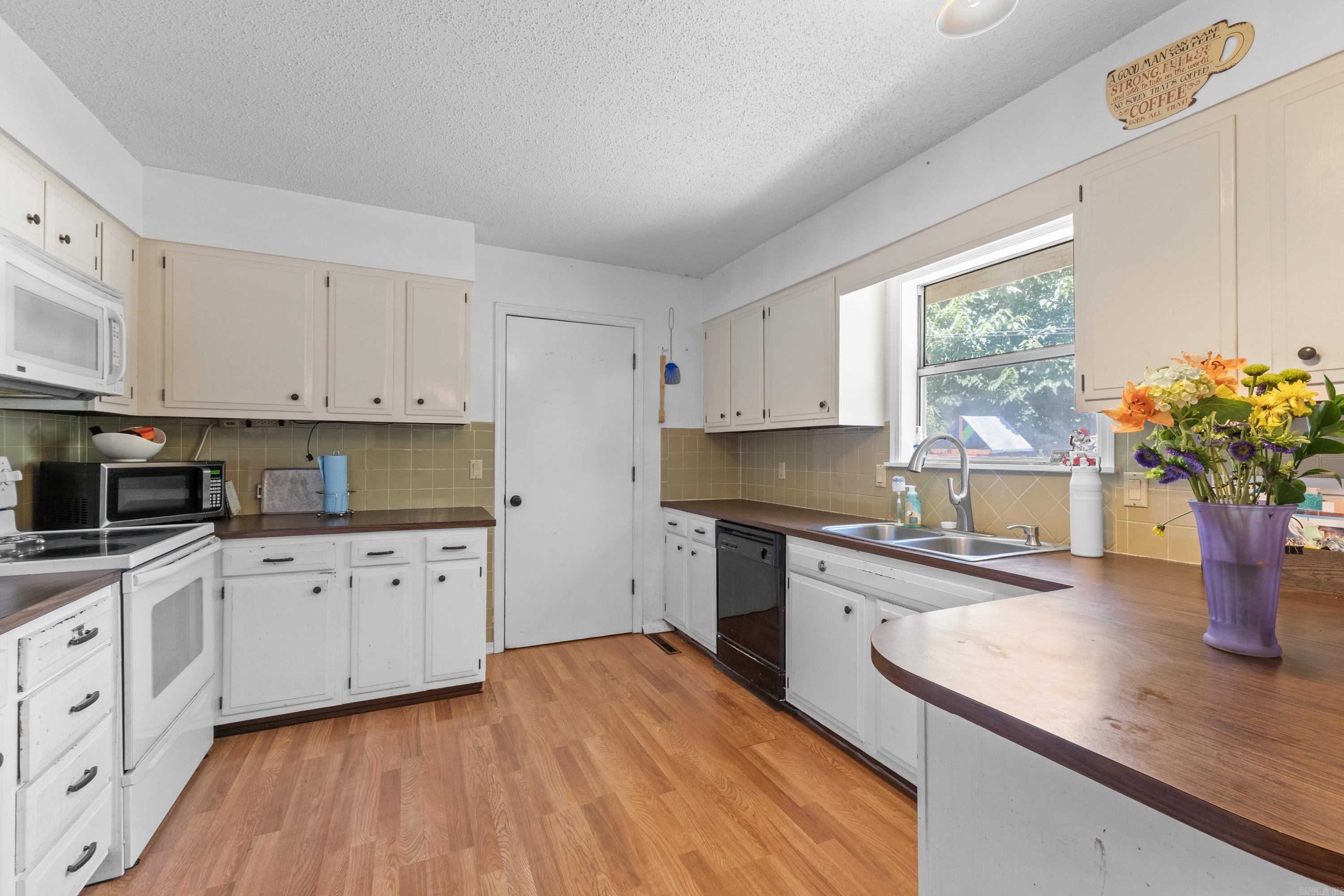 531 Spring Street Property Photo 5