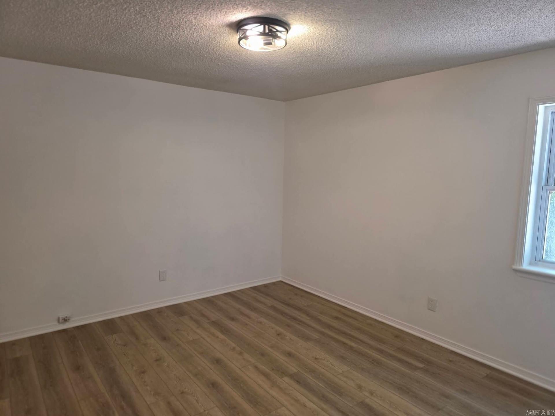 163 Honeysuckle Cir Property Photo 8