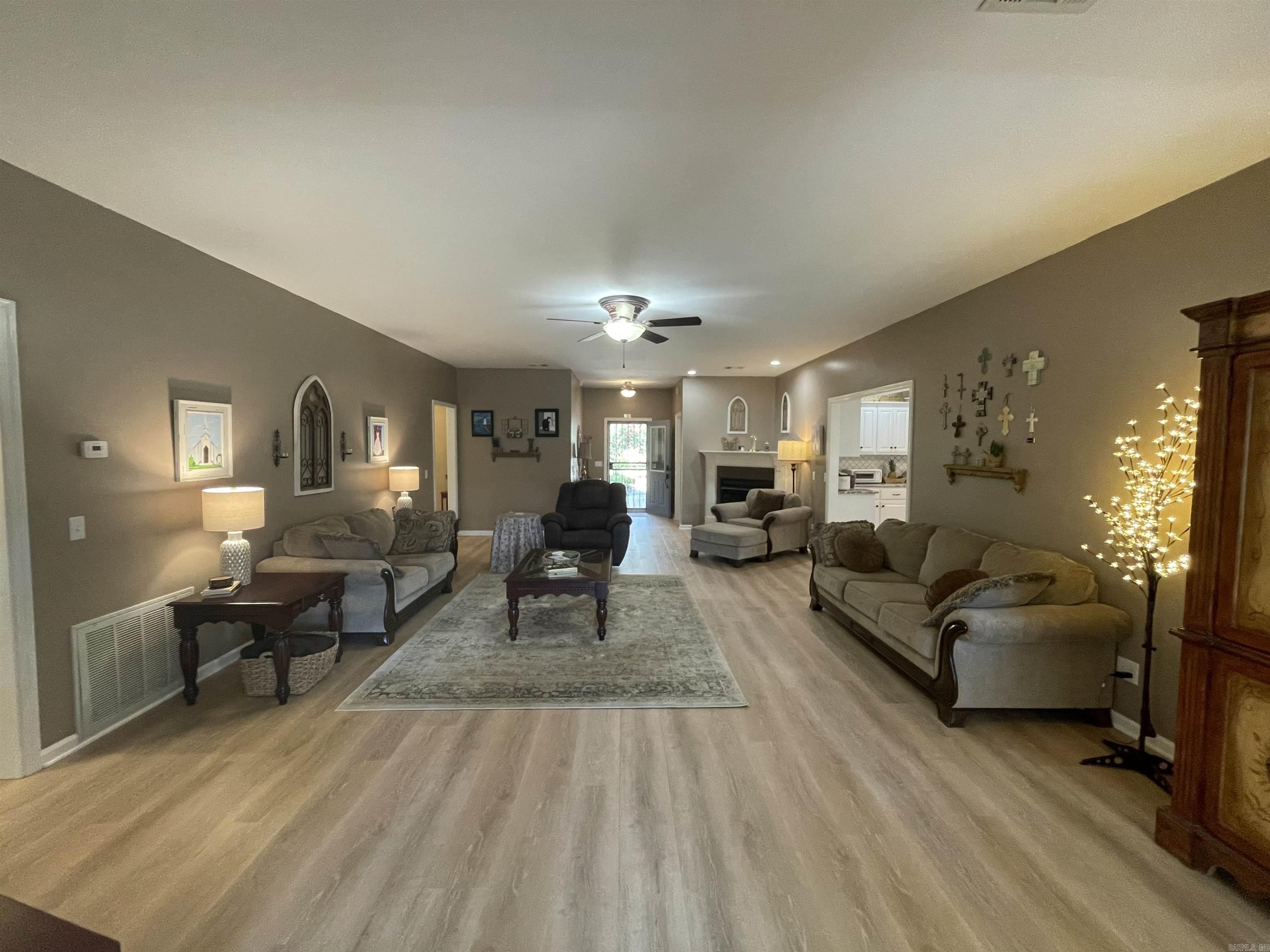 835 Sunset Valley Dr Property Photo 16