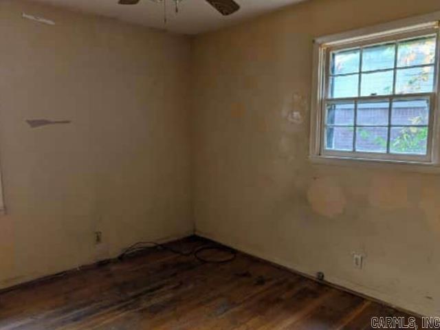 2400 Sheraton Park Drive Property Photo 7