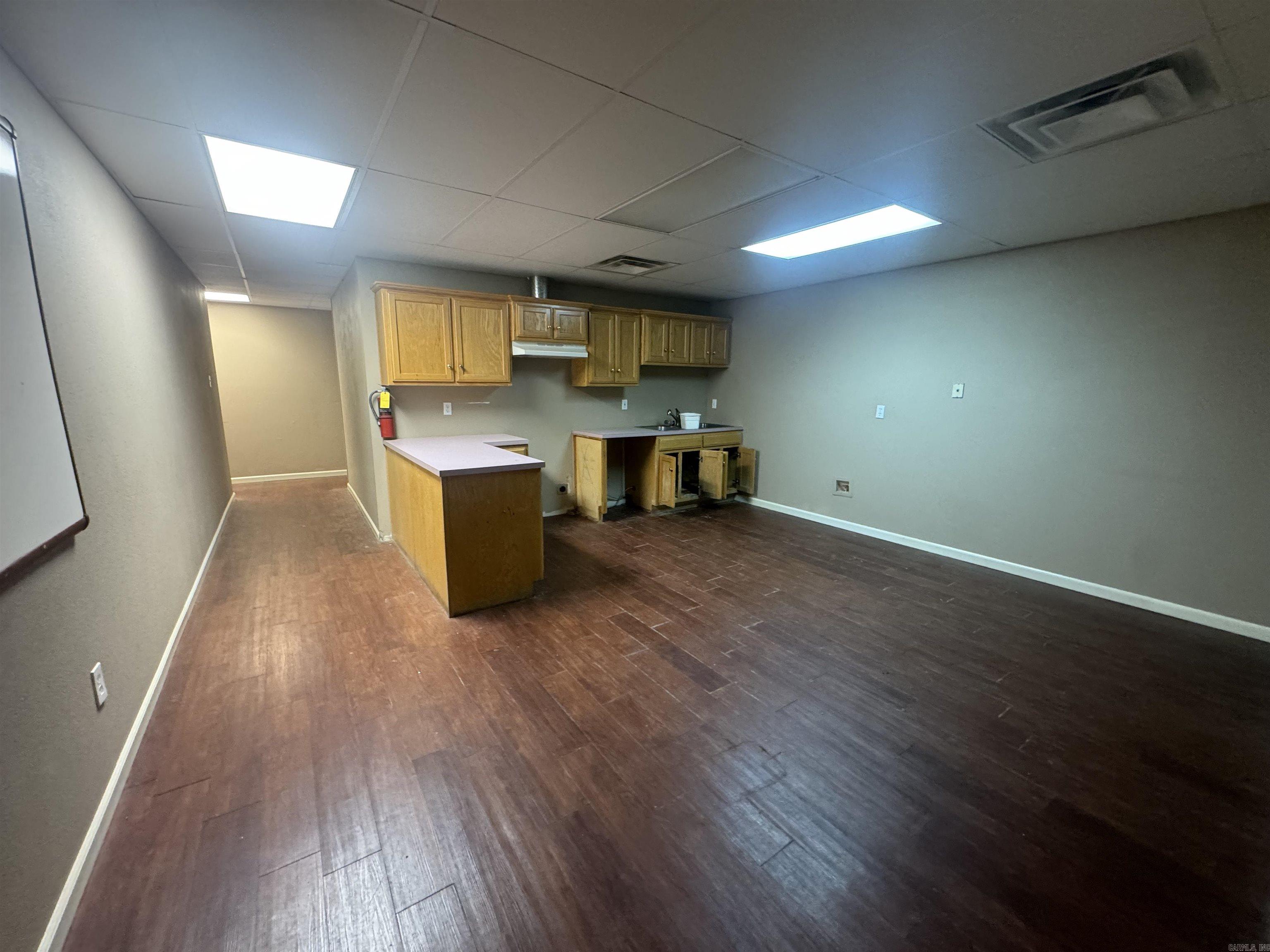1041 Lantrip Road Property Photo 9