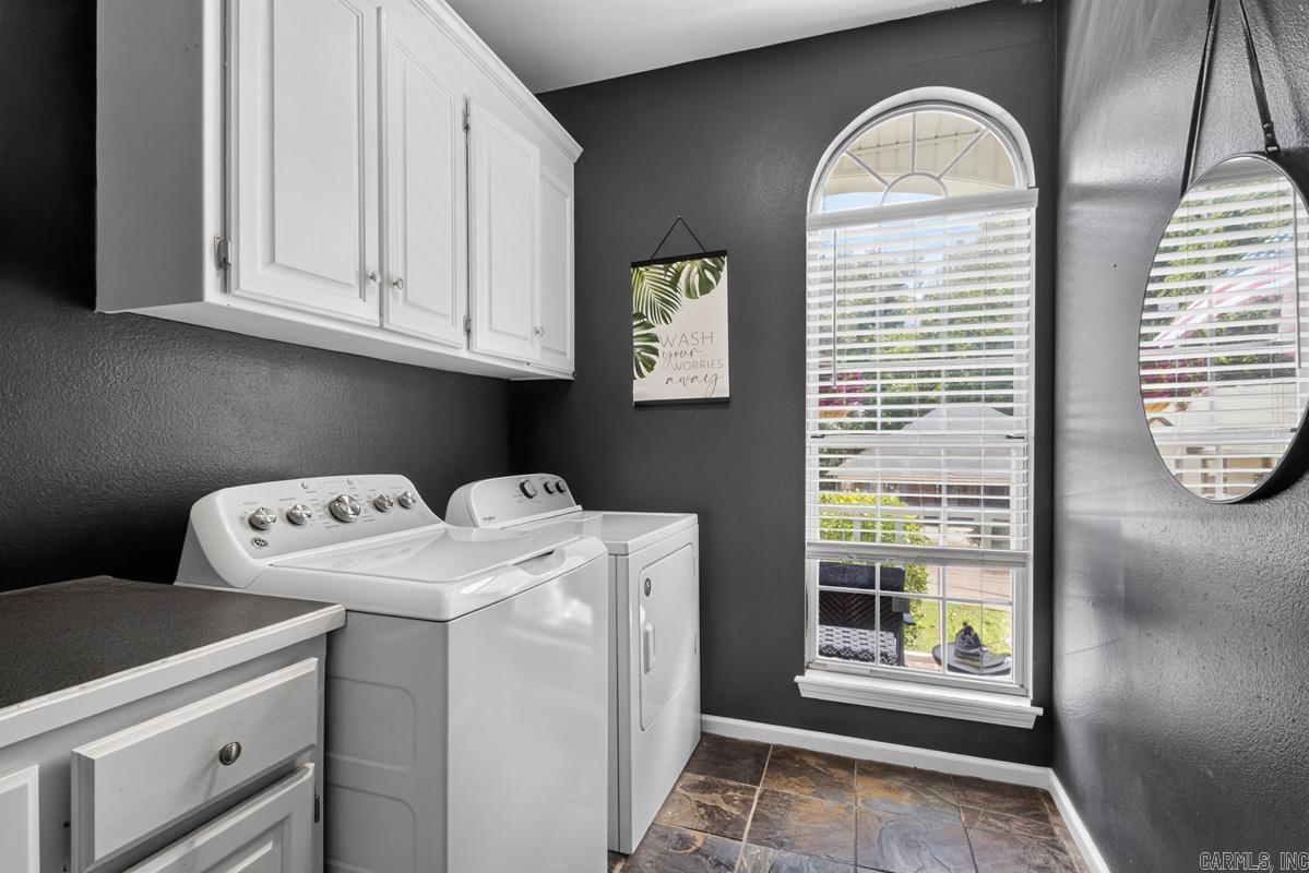 1185 Cambridge Circle Property Photo 12