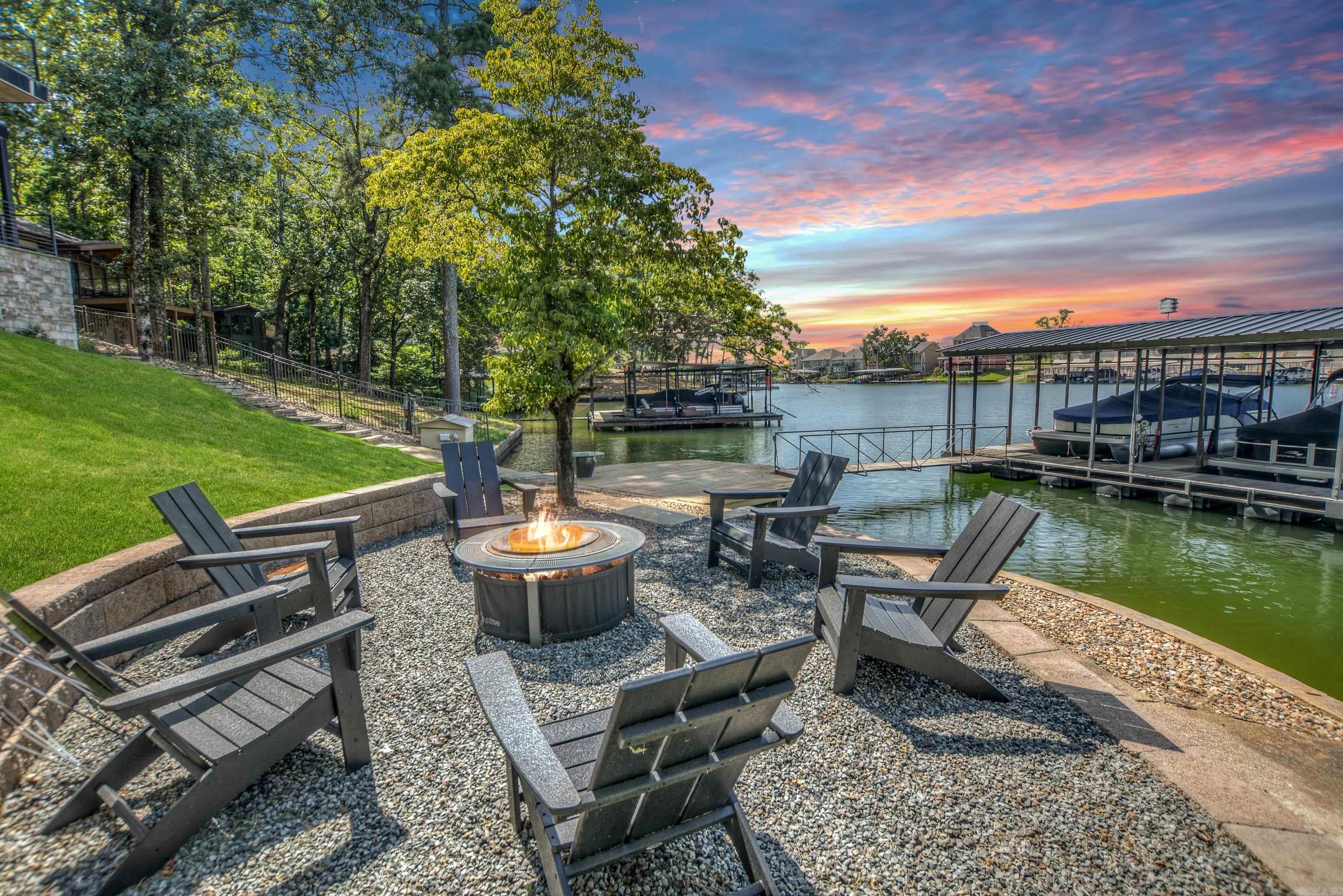 207 Summertime Bay Property Photo 3