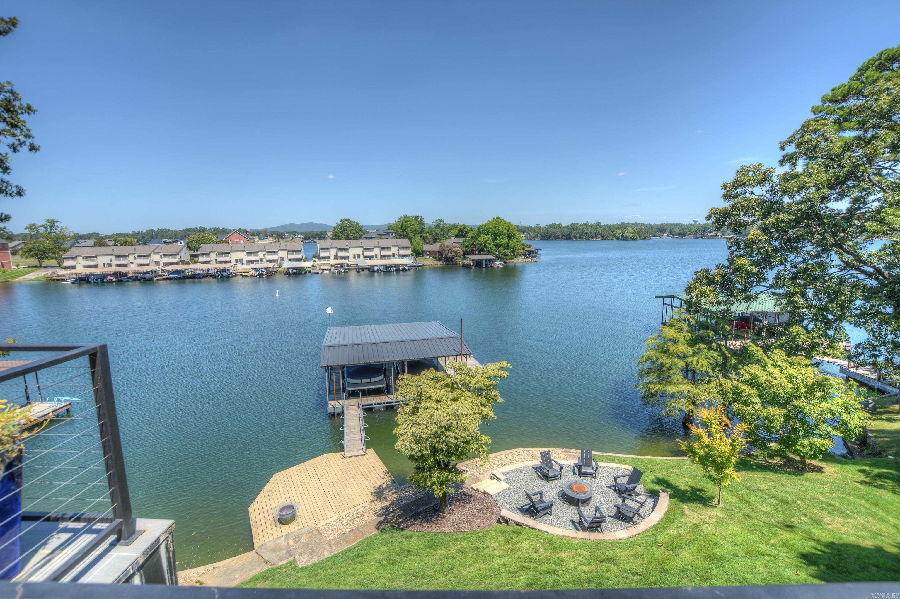 207 Summertime Bay Property Photo 8