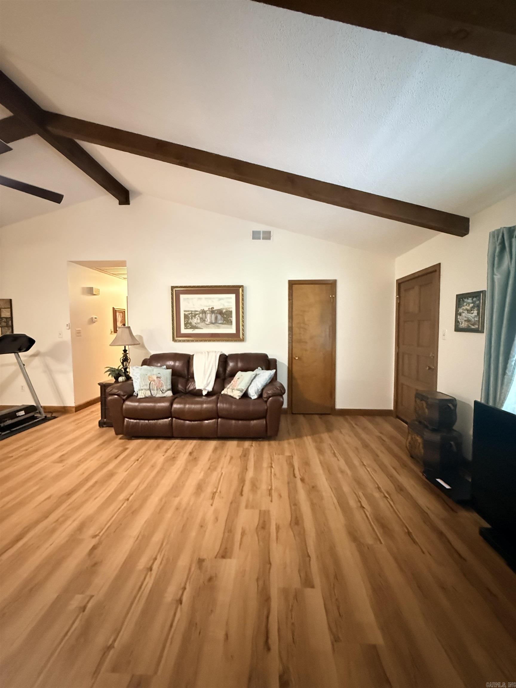 913 Matt Property Photo 4