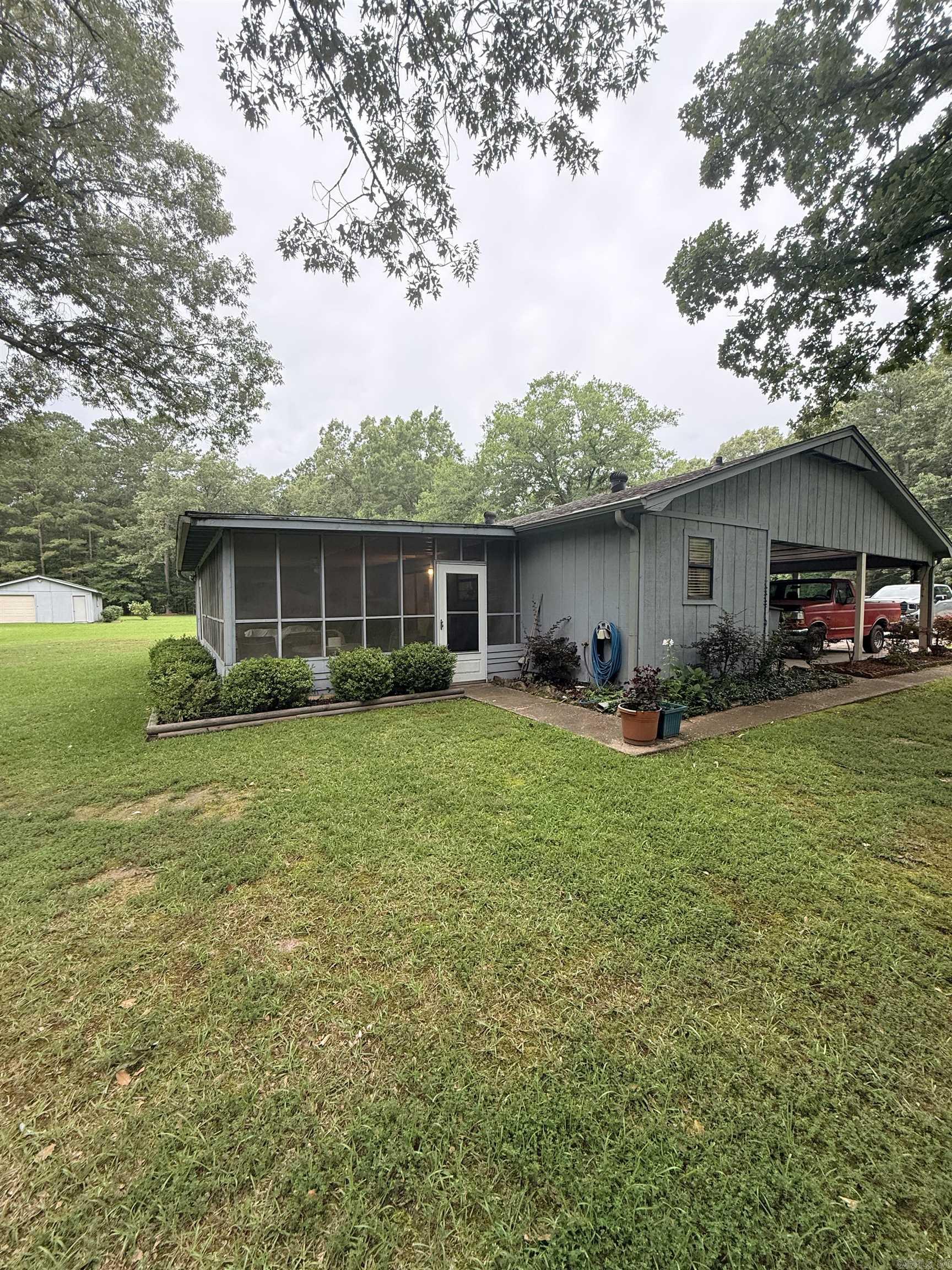 913 Matt Property Photo 40