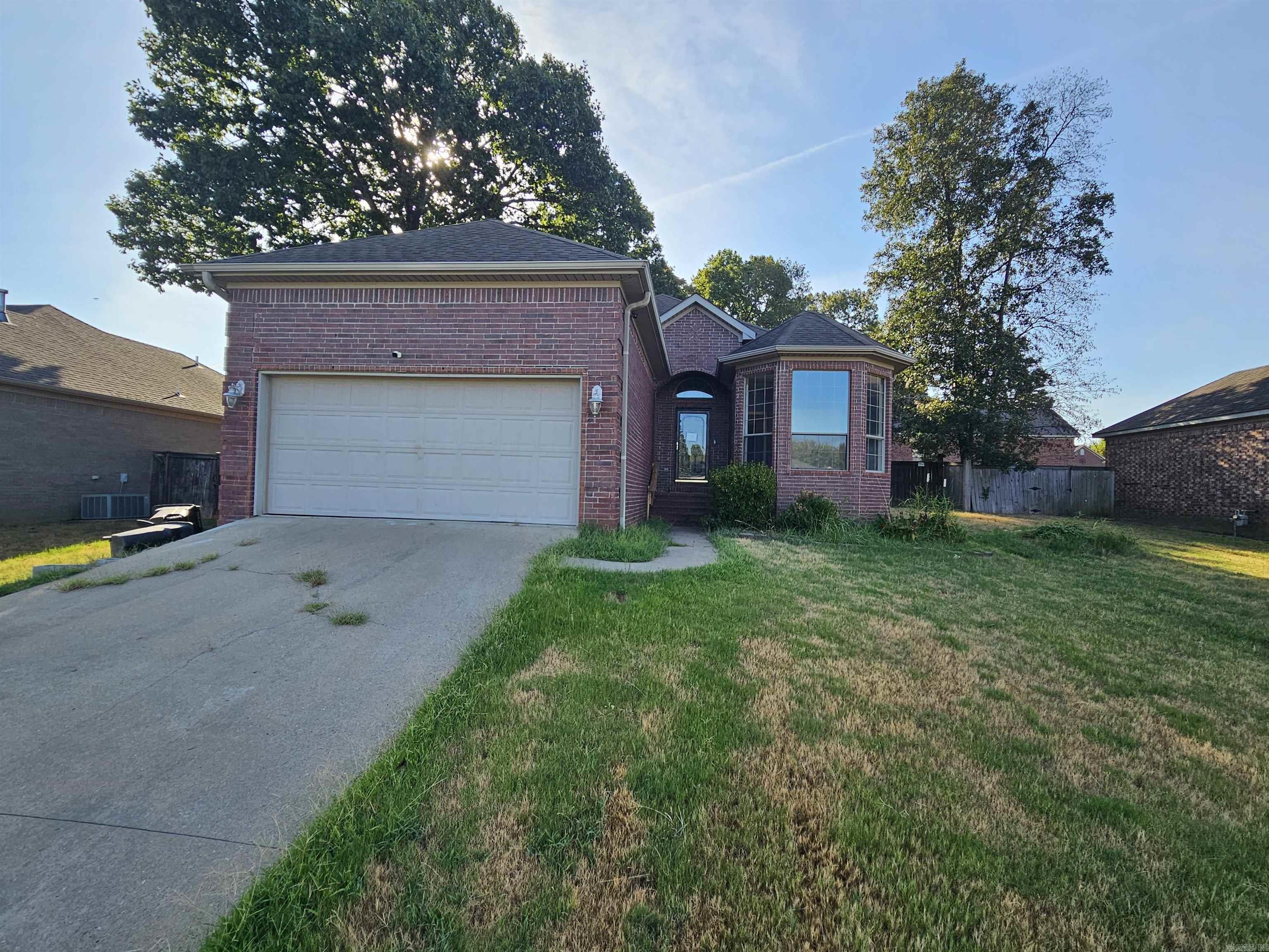 1904 Reveille Property Photo 1