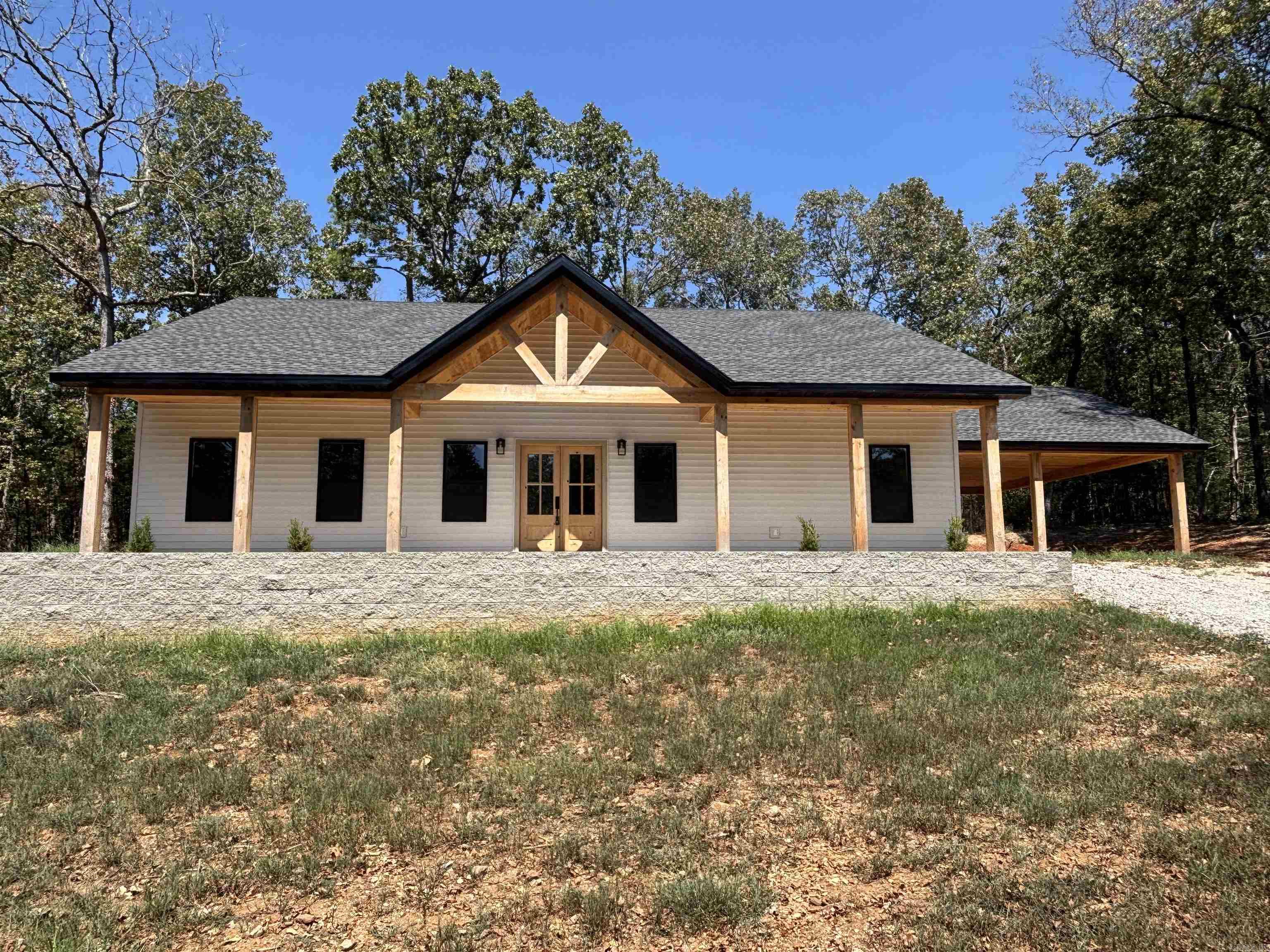 1682 B Us 167 Property Photo 1