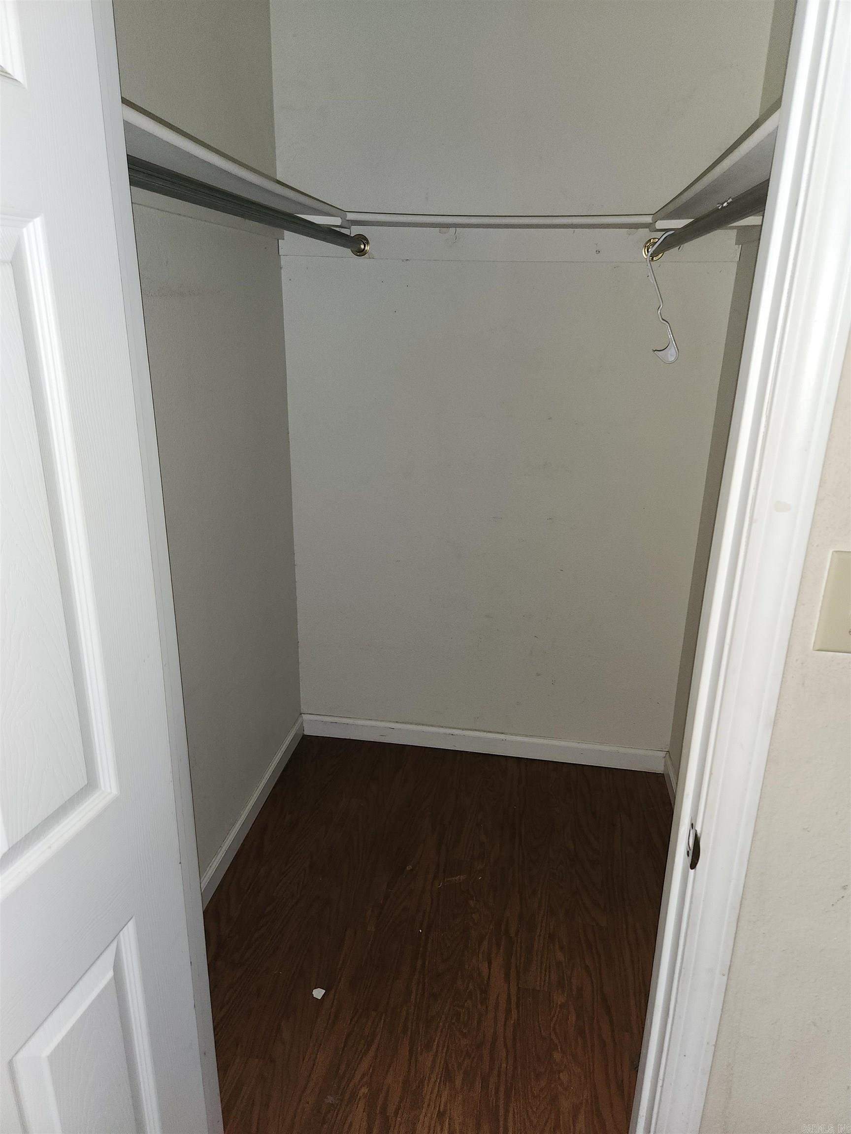 412 E 3rd Property Photo 14