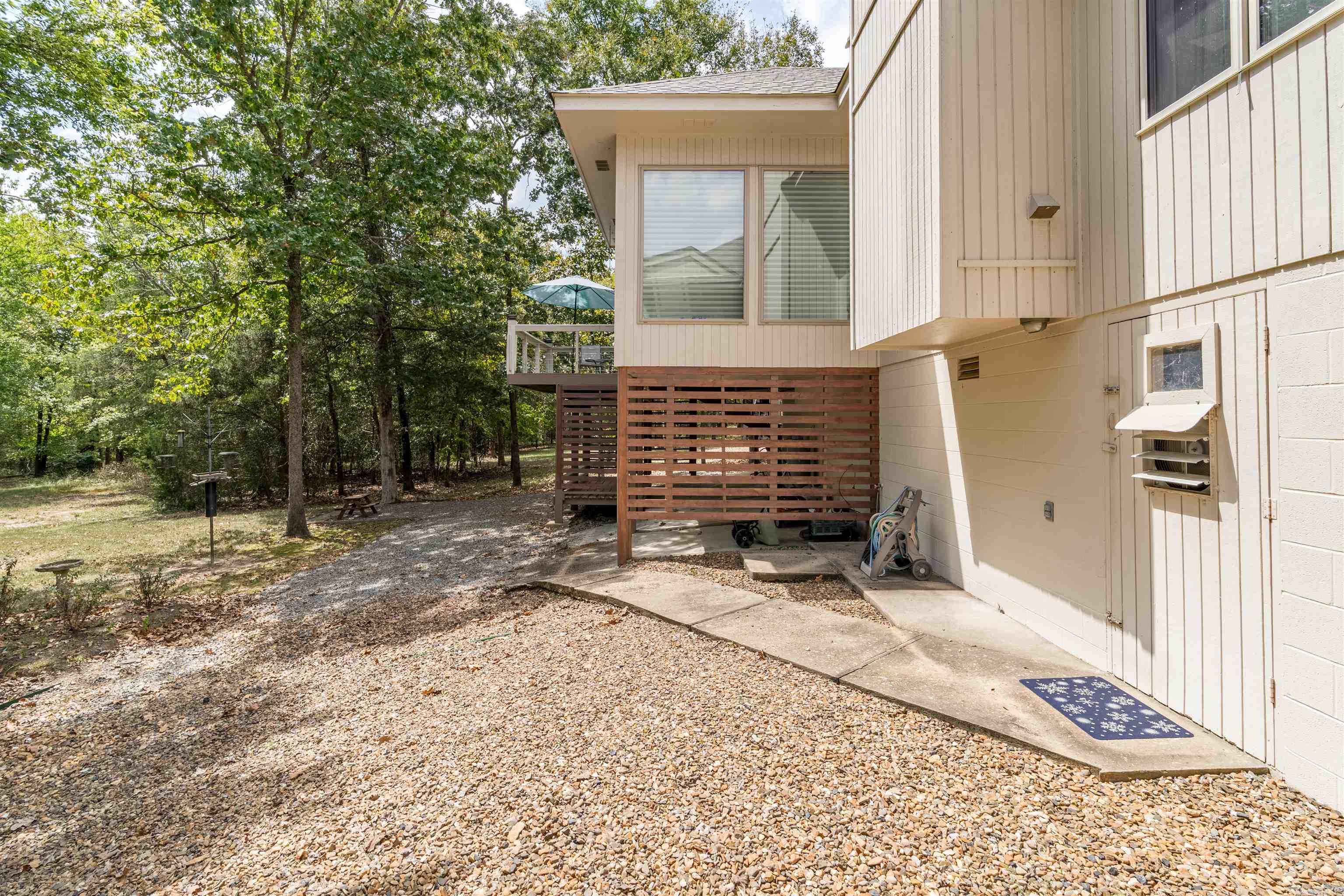 15 Arista Lane Property Photo 34