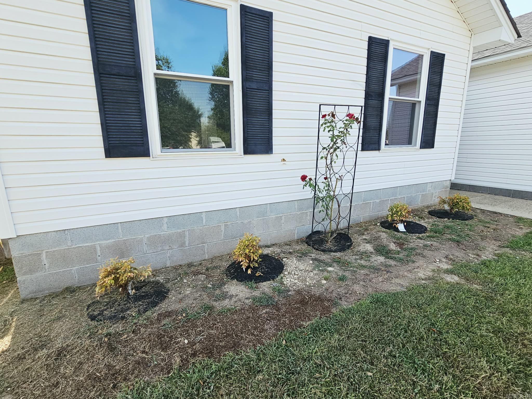 24 Windwood Cove Property Photo 5