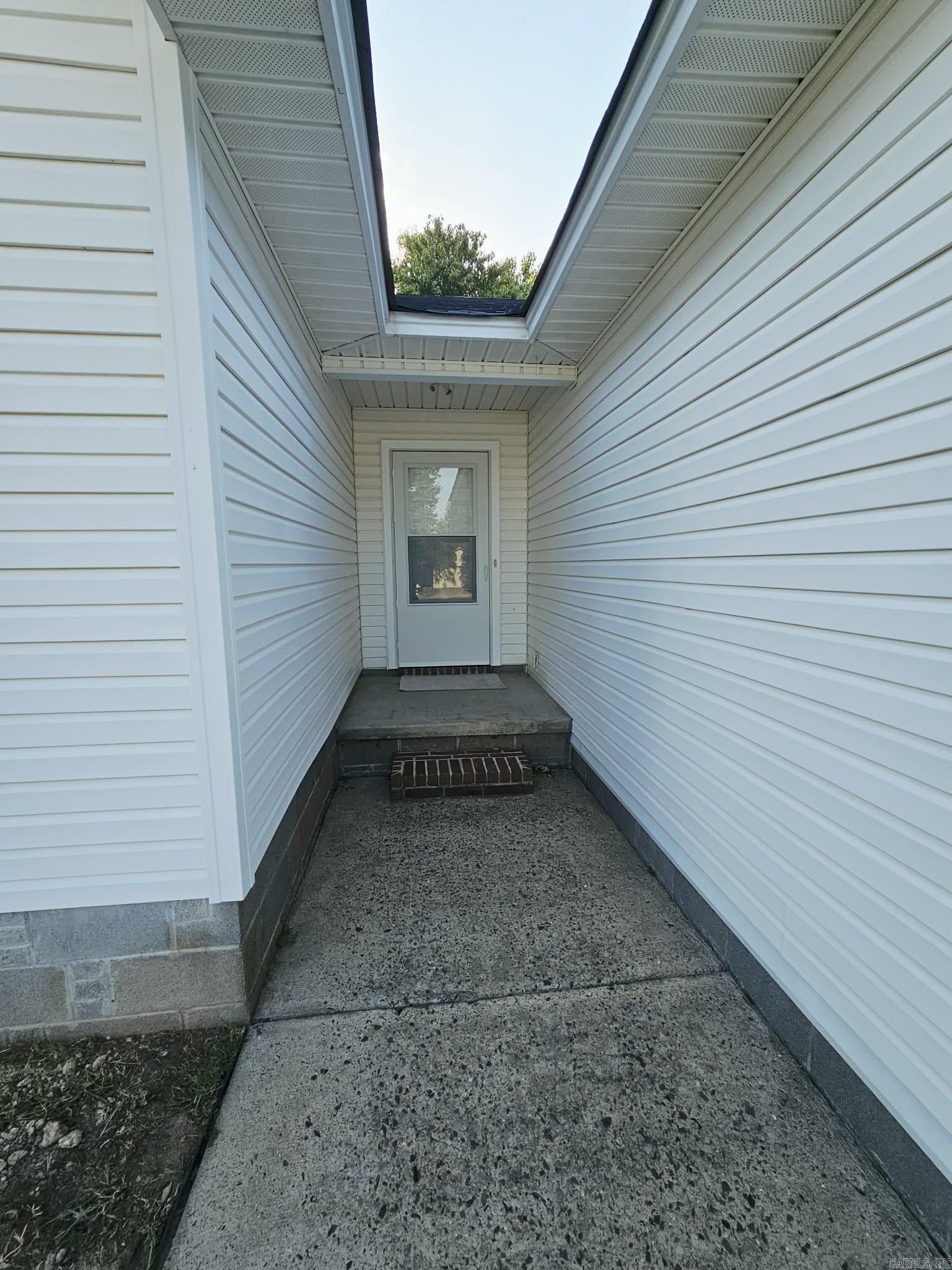 24 Windwood Cove Property Photo 6