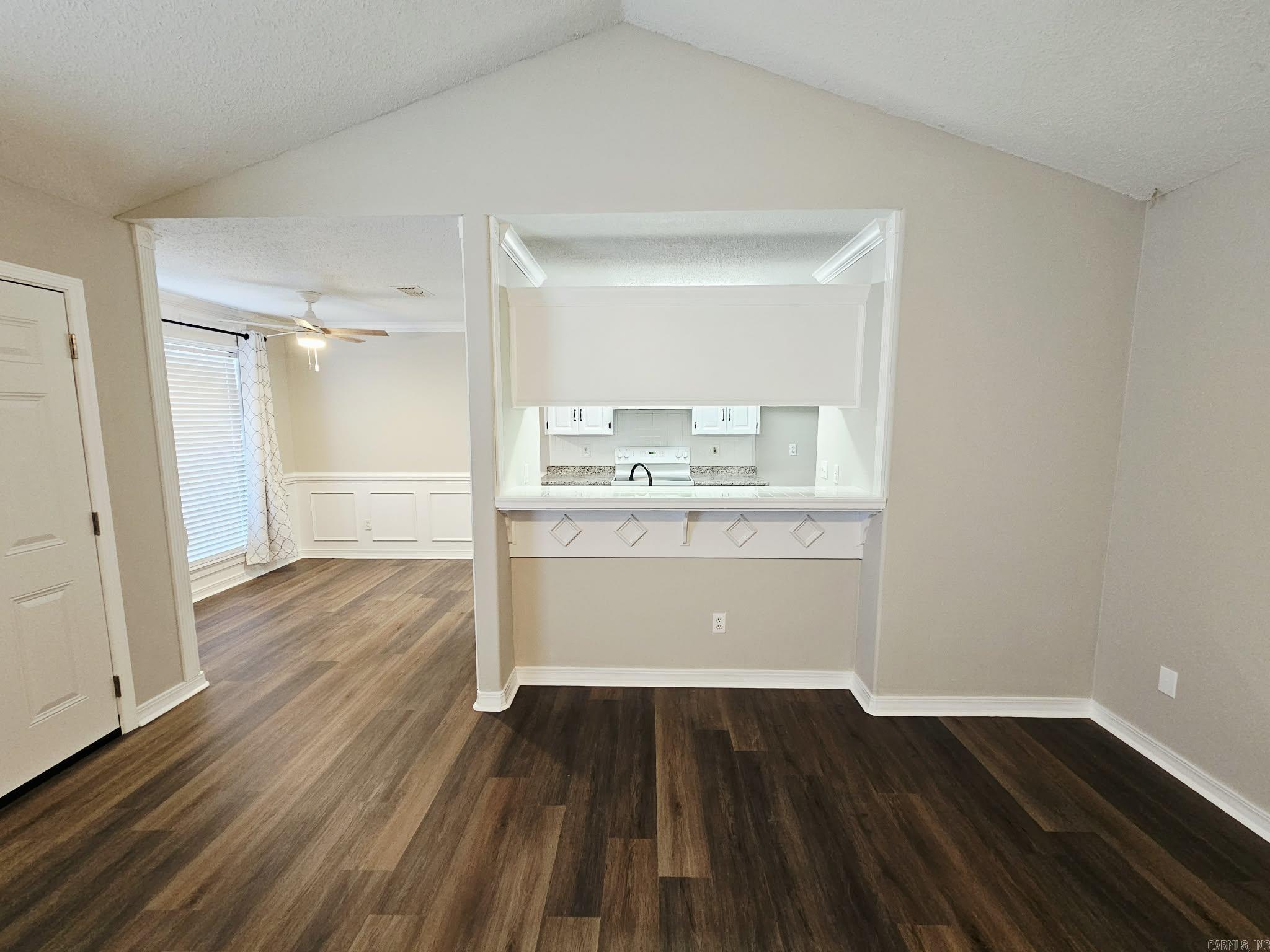24 Windwood Cove Property Photo 10