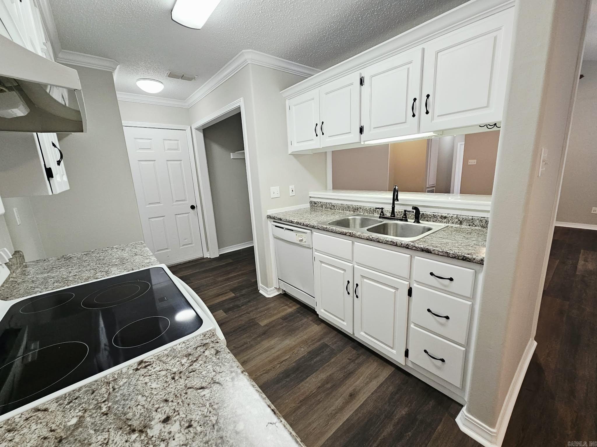 24 Windwood Cove Property Photo 14