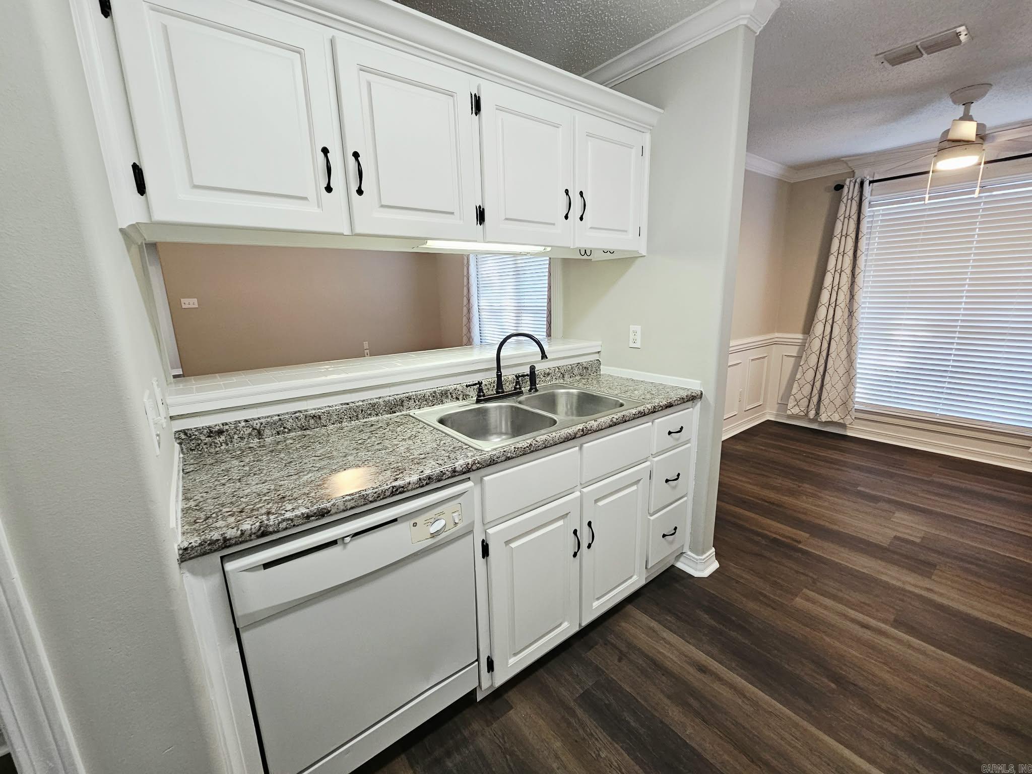 24 Windwood Cove Property Photo 17