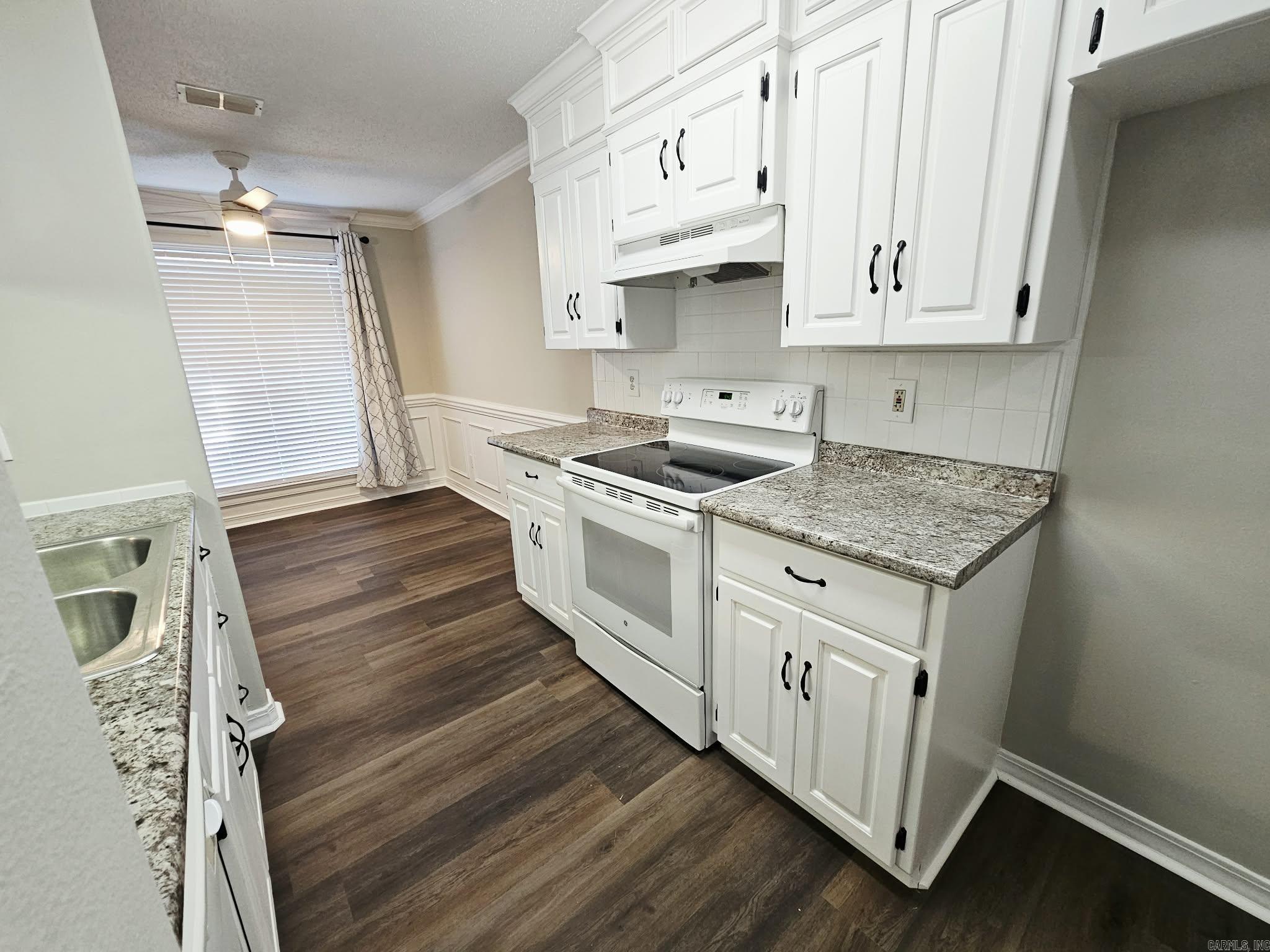 24 Windwood Cove Property Photo 18