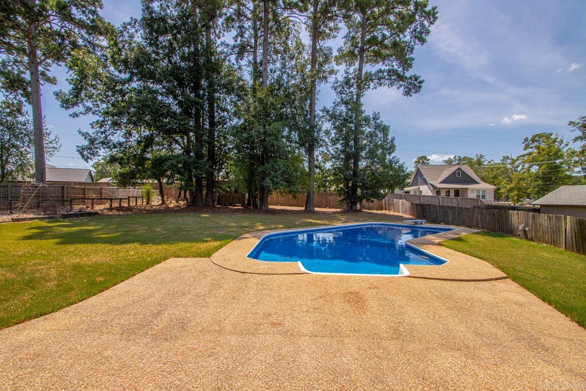 15 Park Drive Property Photo 4