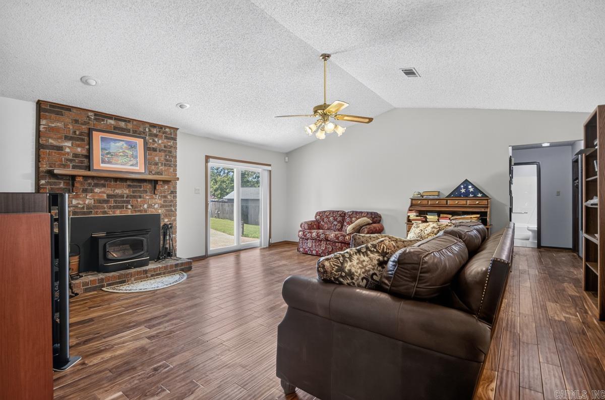 15 Park Drive Property Photo 6