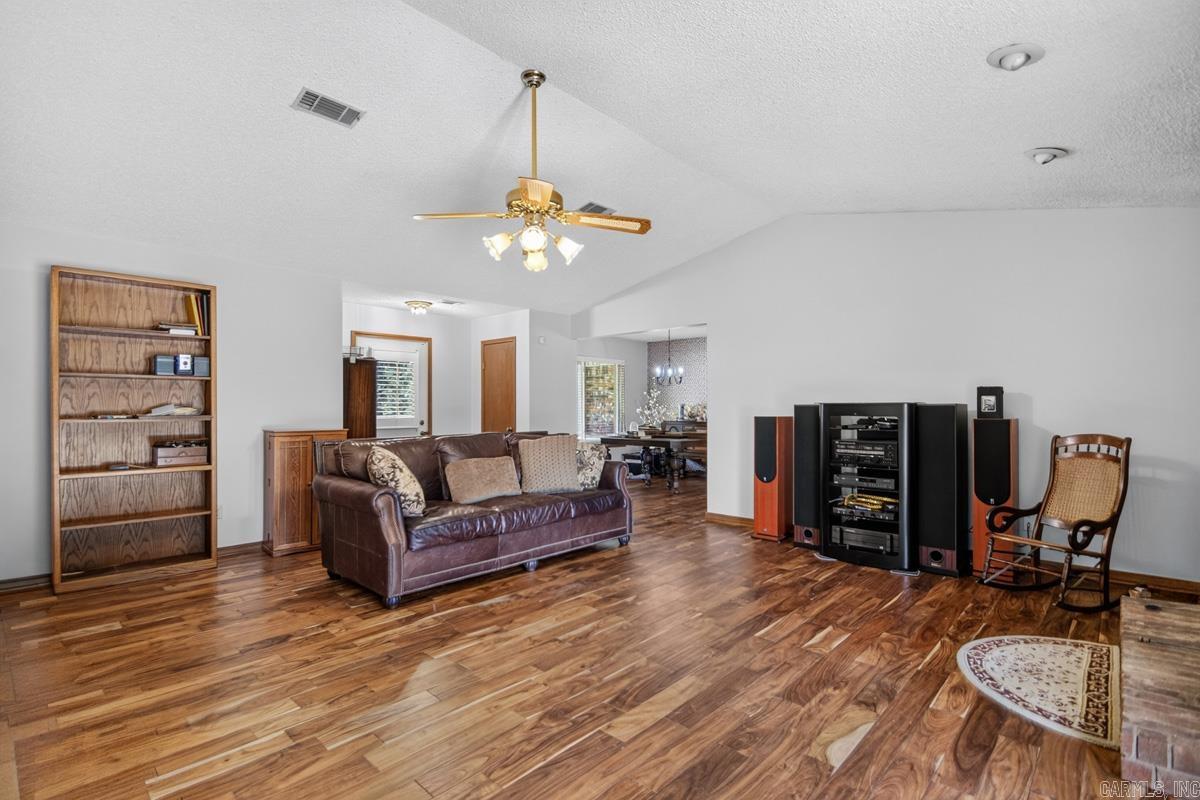 15 Park Drive Property Photo 8