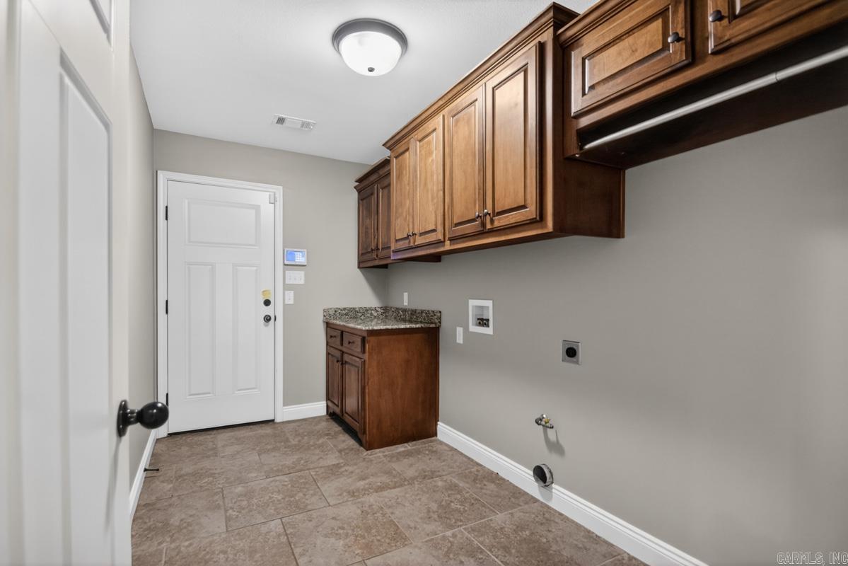 1002 Nature Way Drive Property Photo 33