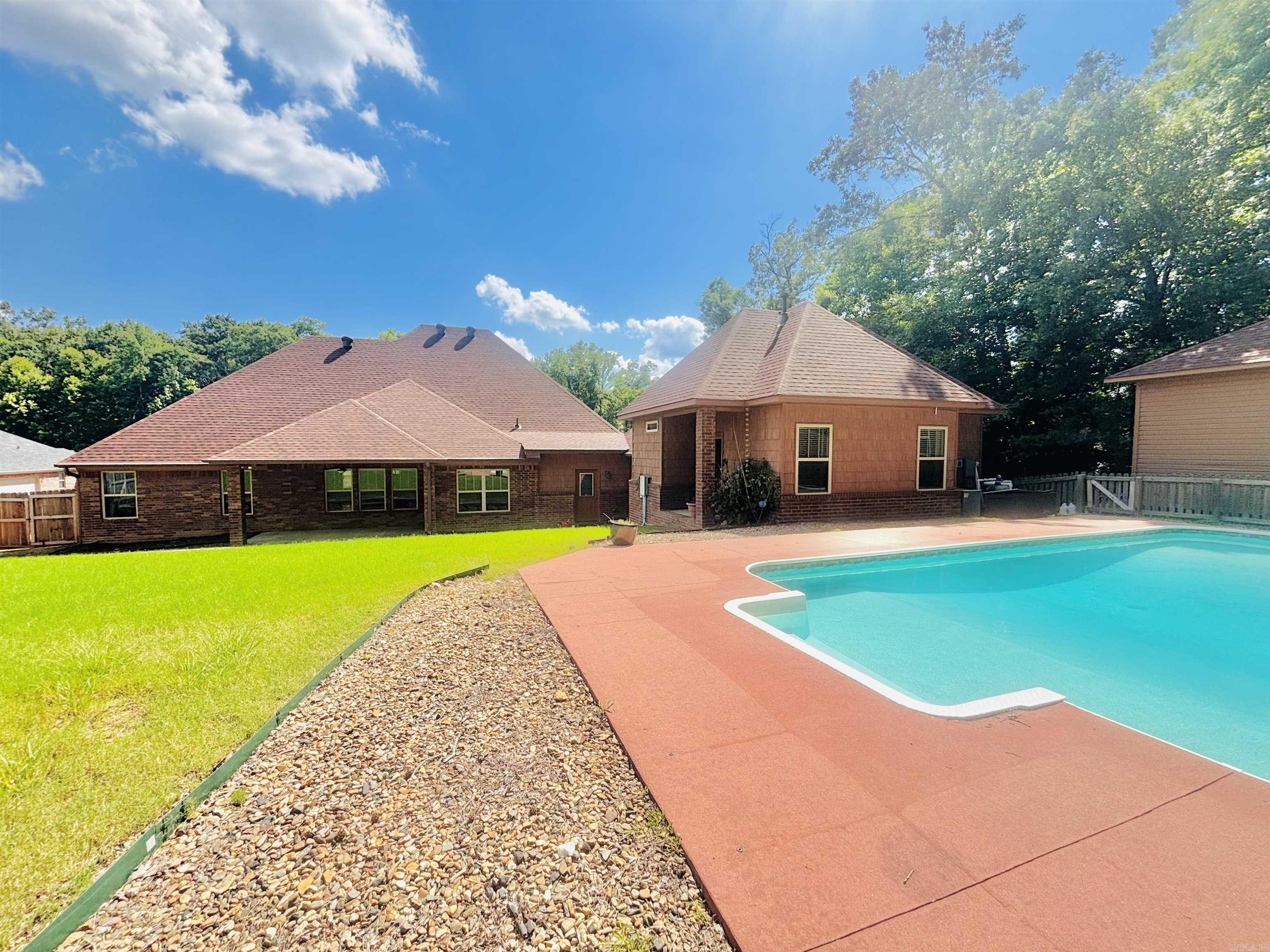 1002 Nature Way Drive Property Photo 38