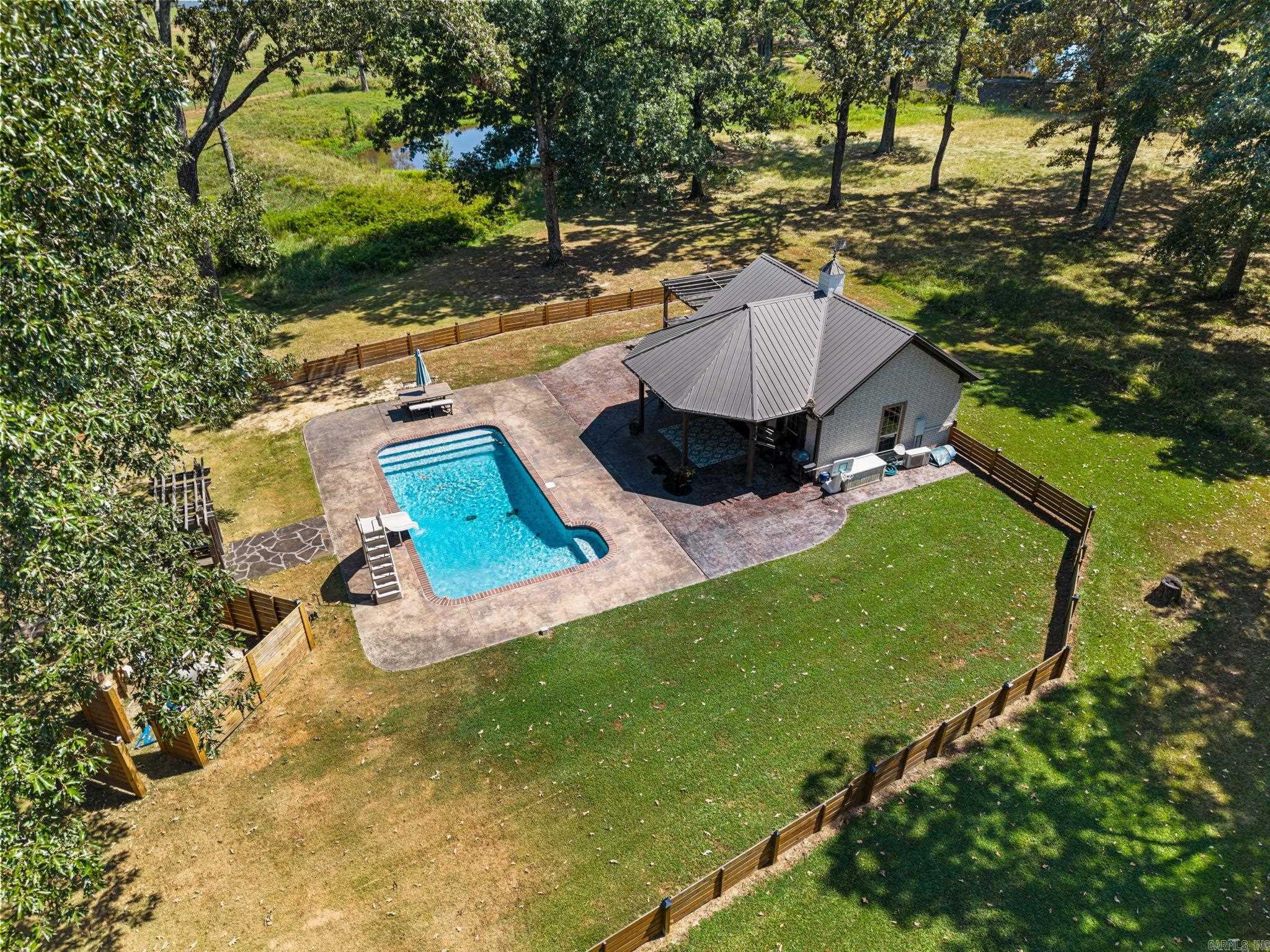 251 Bartell Road Property Photo 9