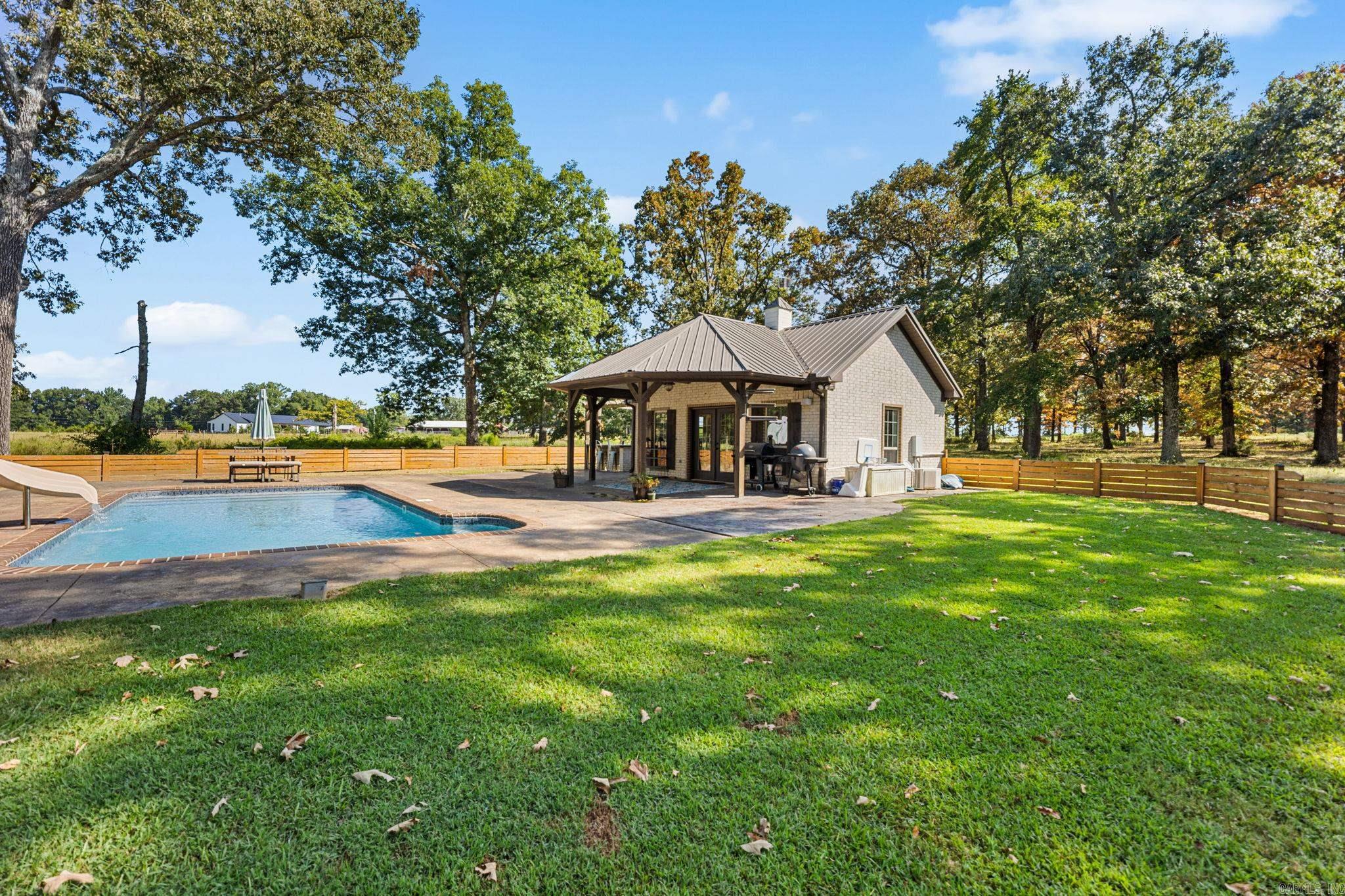 251 Bartell Road Property Photo 12