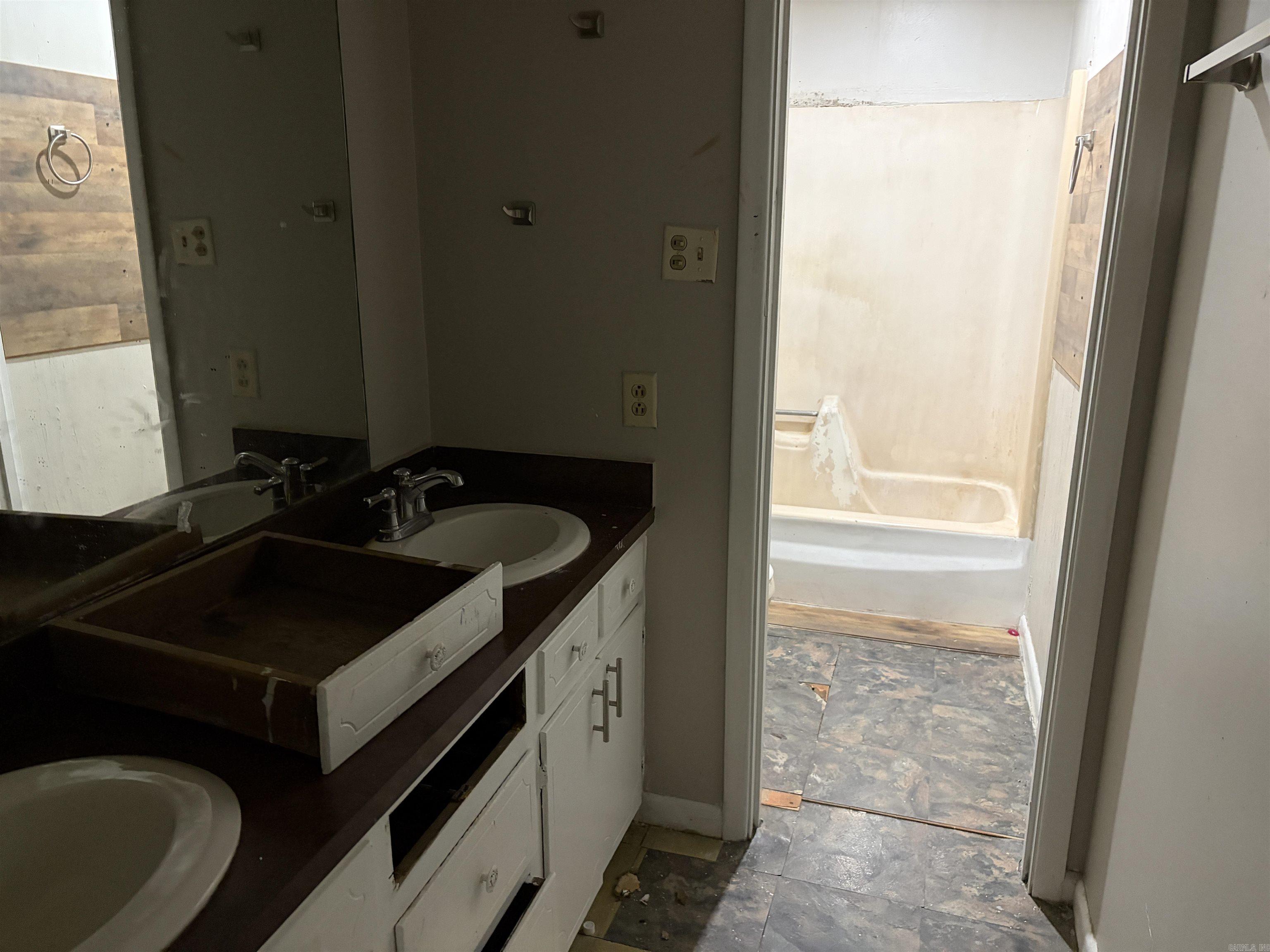 25 Cardinal Valley Drive Property Photo 12