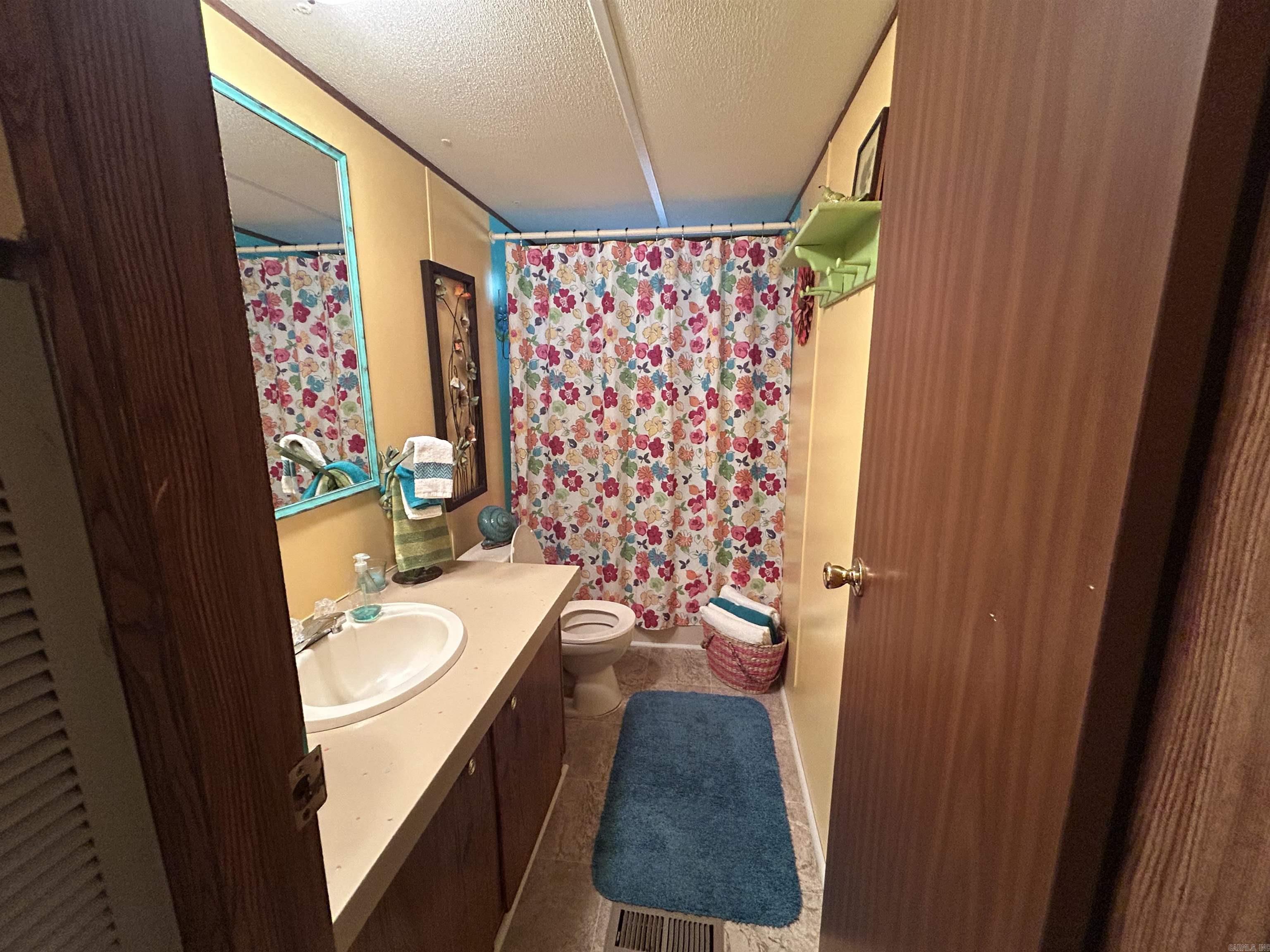 1950 Northshore Drive Property Photo 20