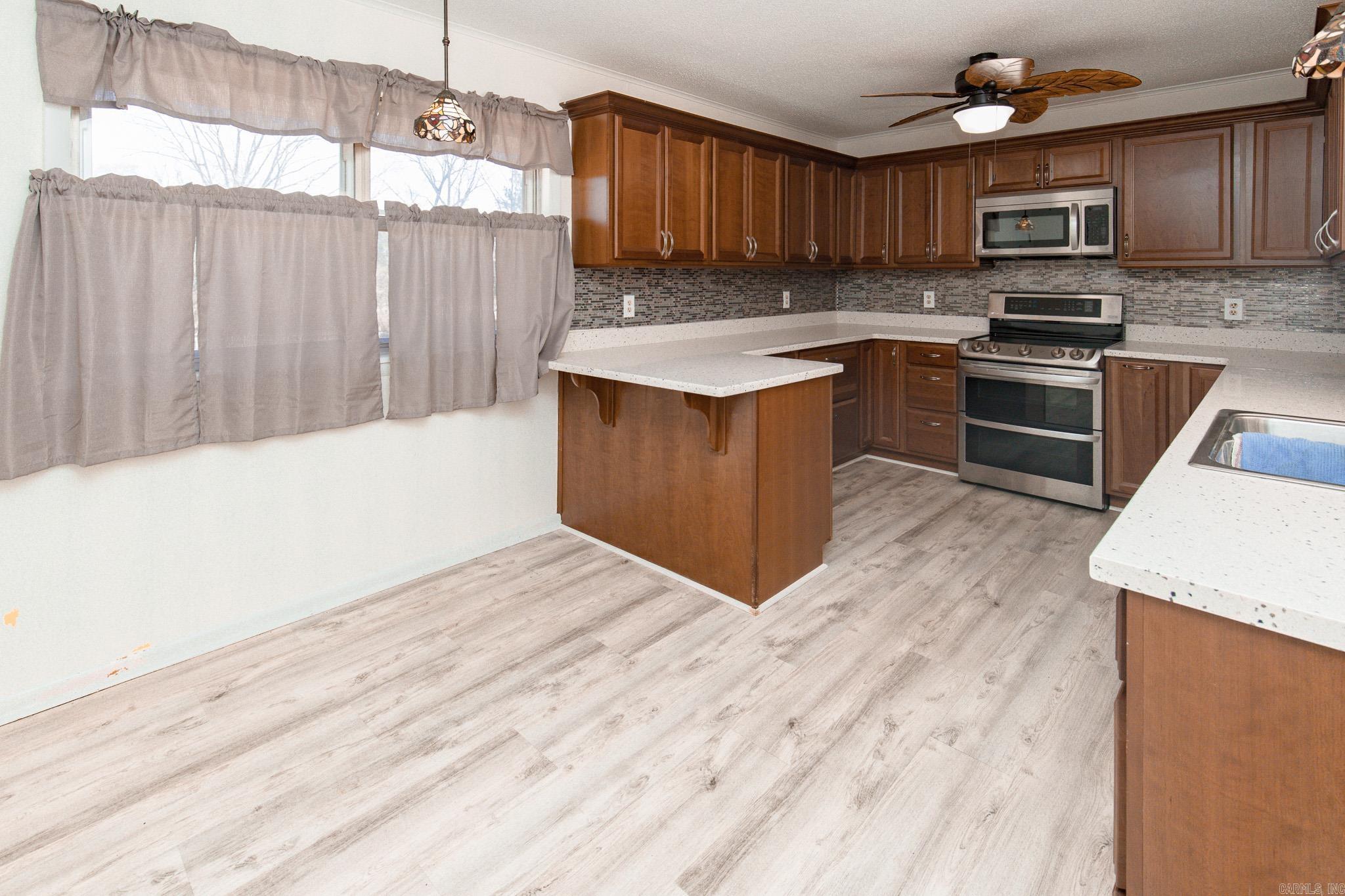 1000 N Arch Street Property Photo 10