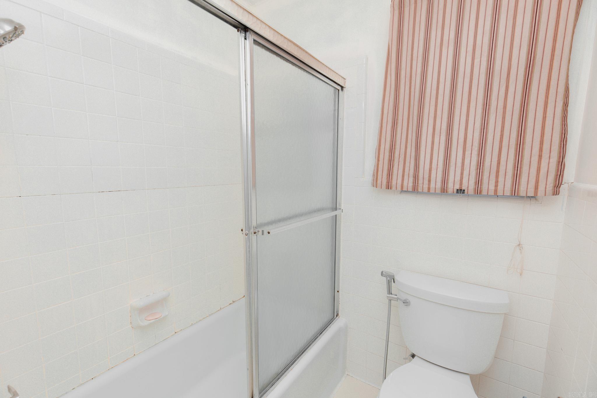 1000 N Arch Street Property Photo 23