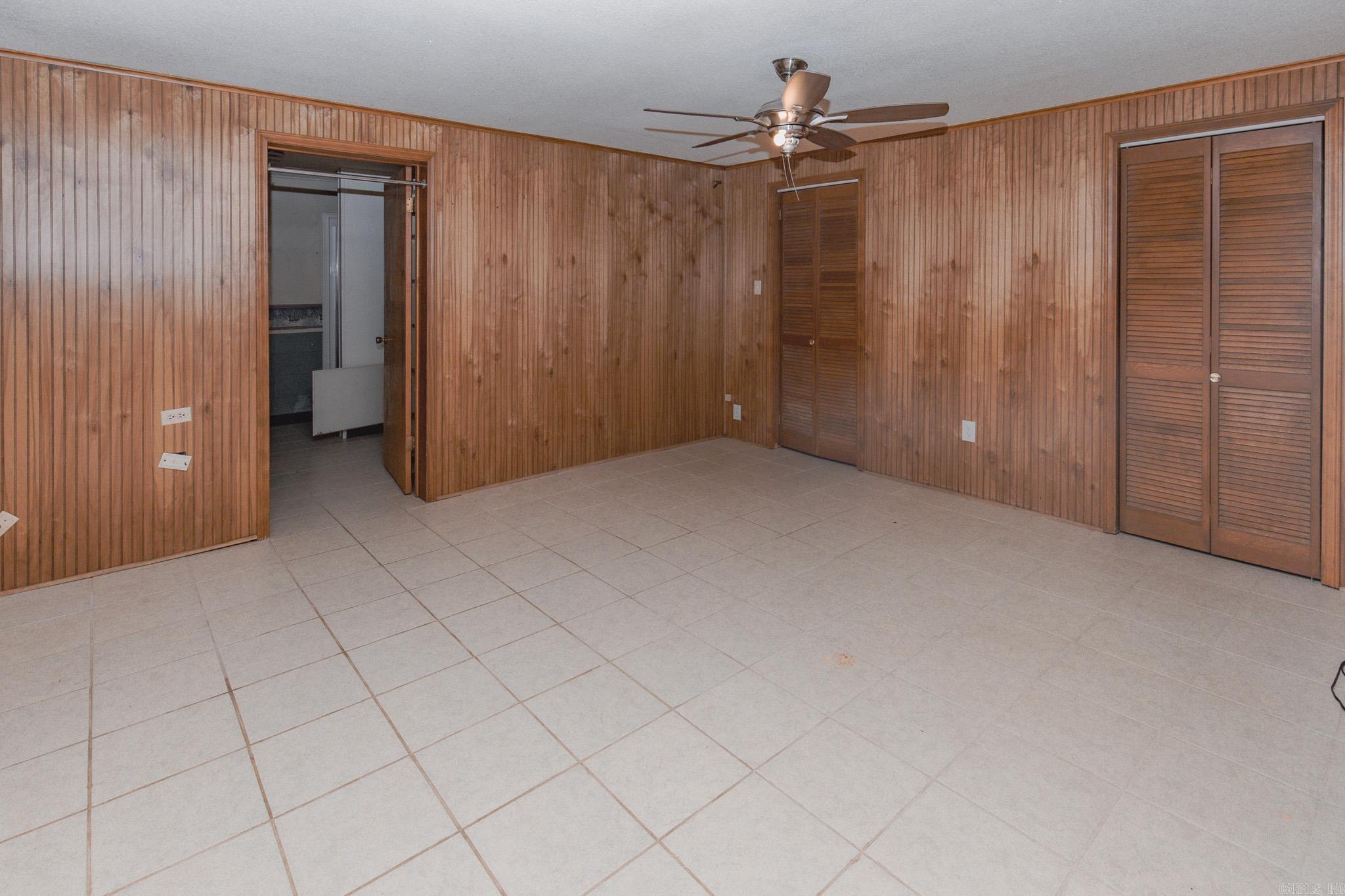 1000 N Arch Street Property Photo 25