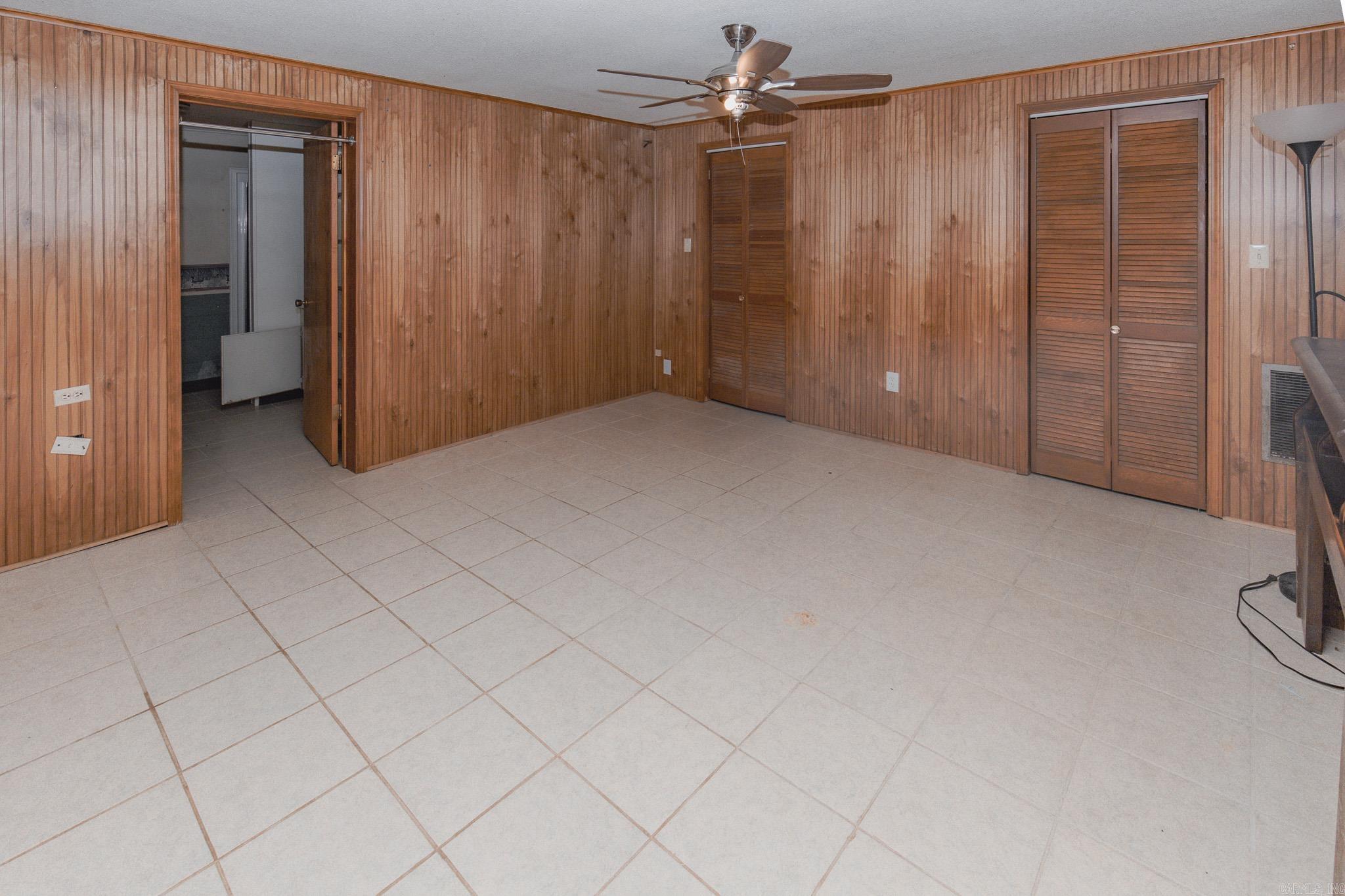 1000 N Arch Street Property Photo 26