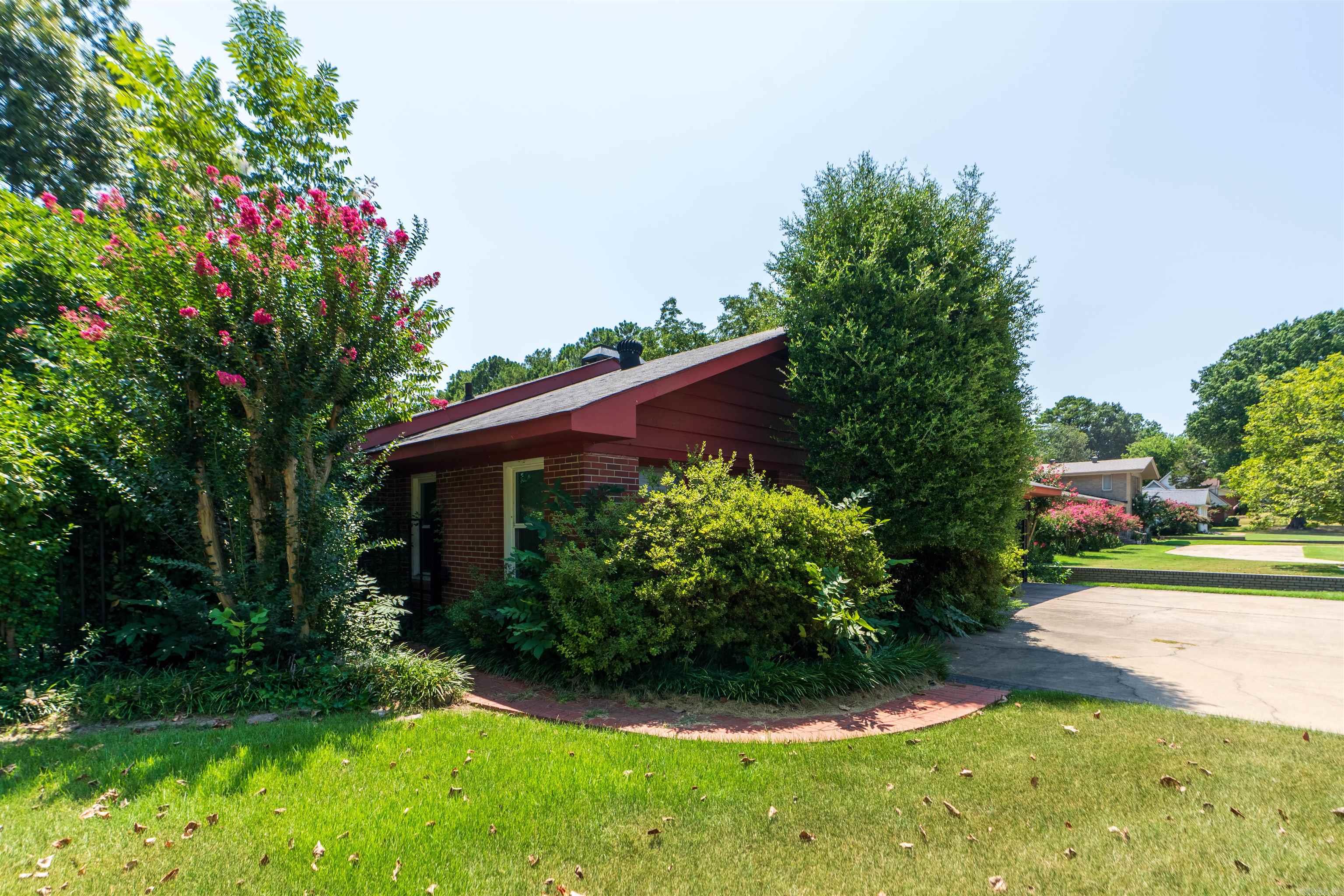 607 Melody Lane Property Photo 42