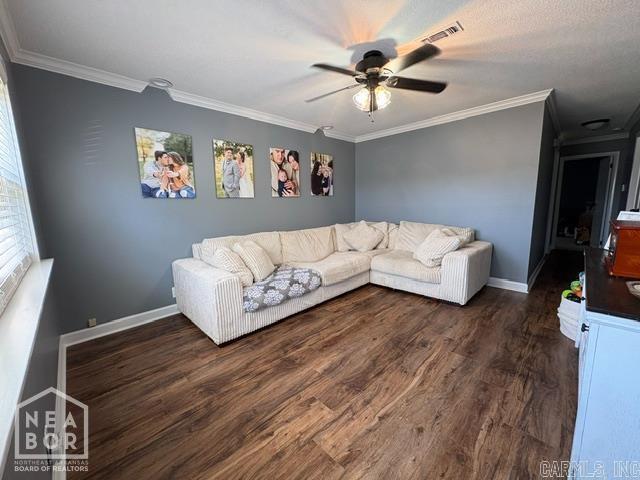 704 Lunsford Road Property Photo 2
