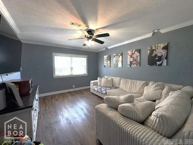 704 Lunsford Road Property Photo 3