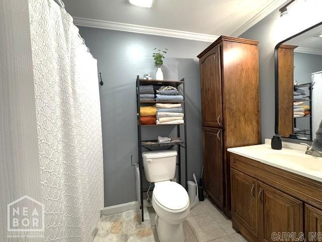 704 Lunsford Road Property Photo 7
