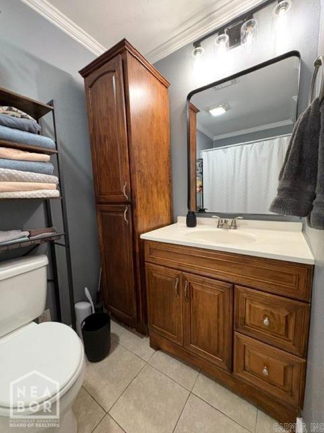 704 Lunsford Road Property Photo 8