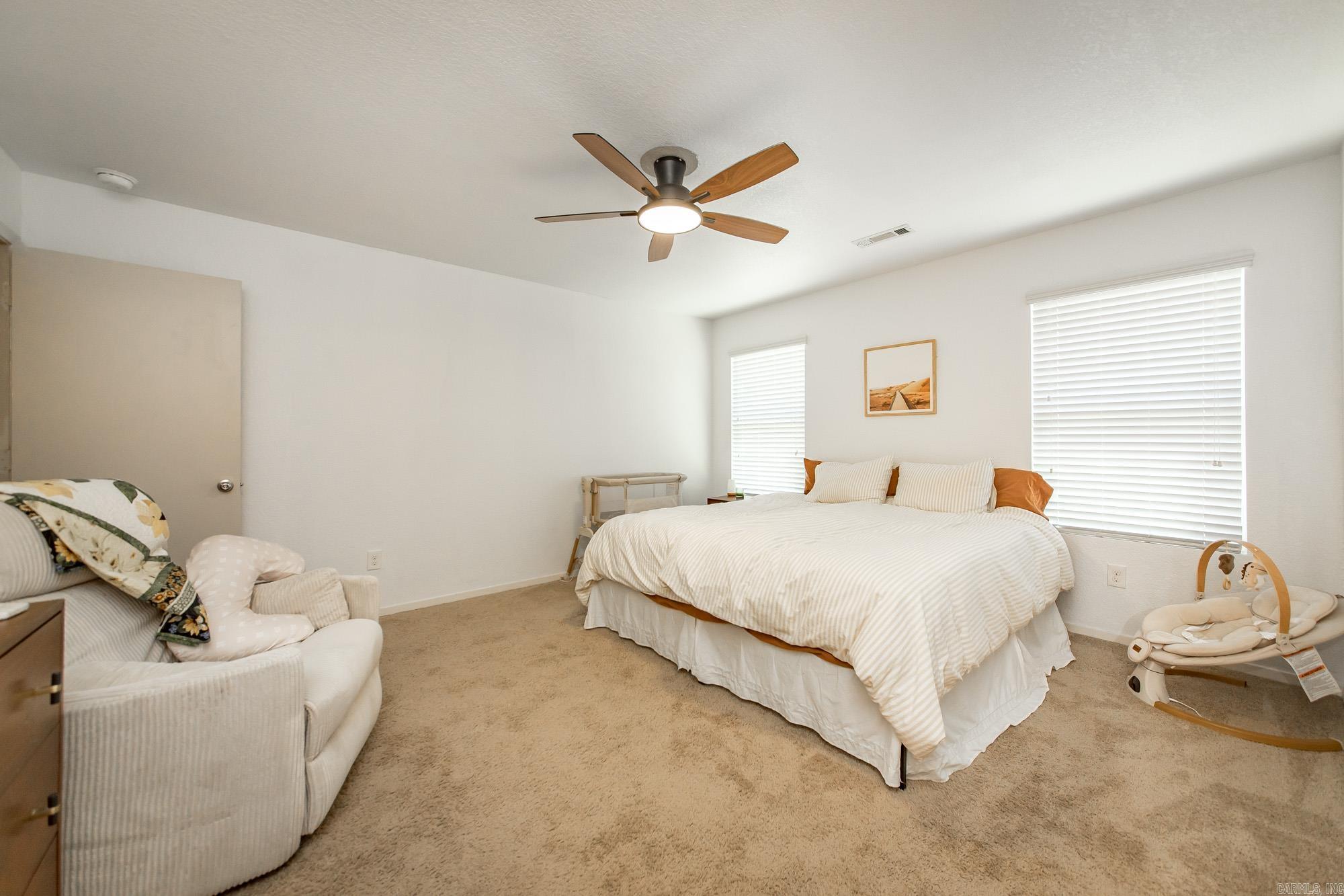 16 Oakland Circle Property Photo 17