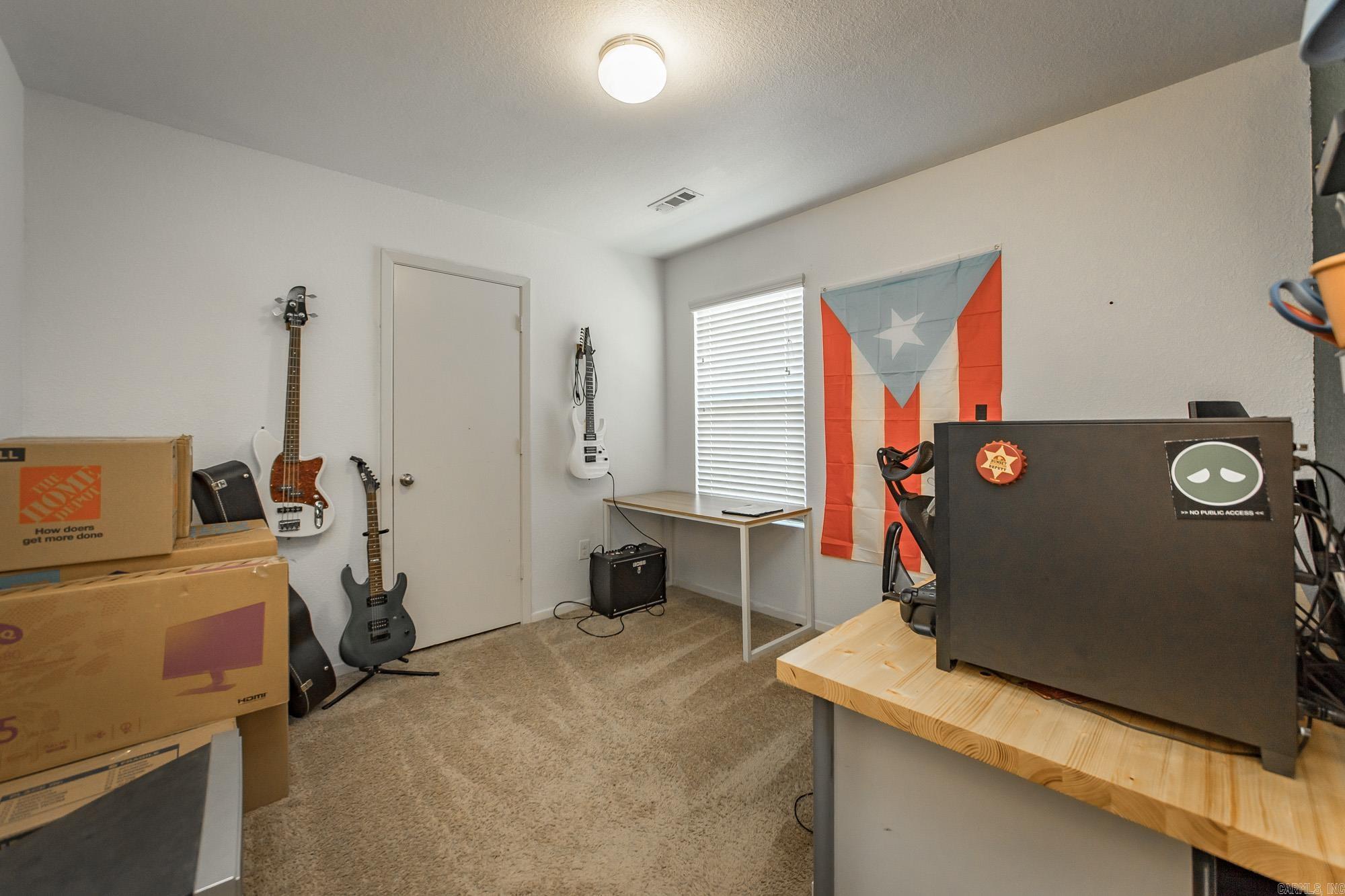 16 Oakland Circle Property Photo 20
