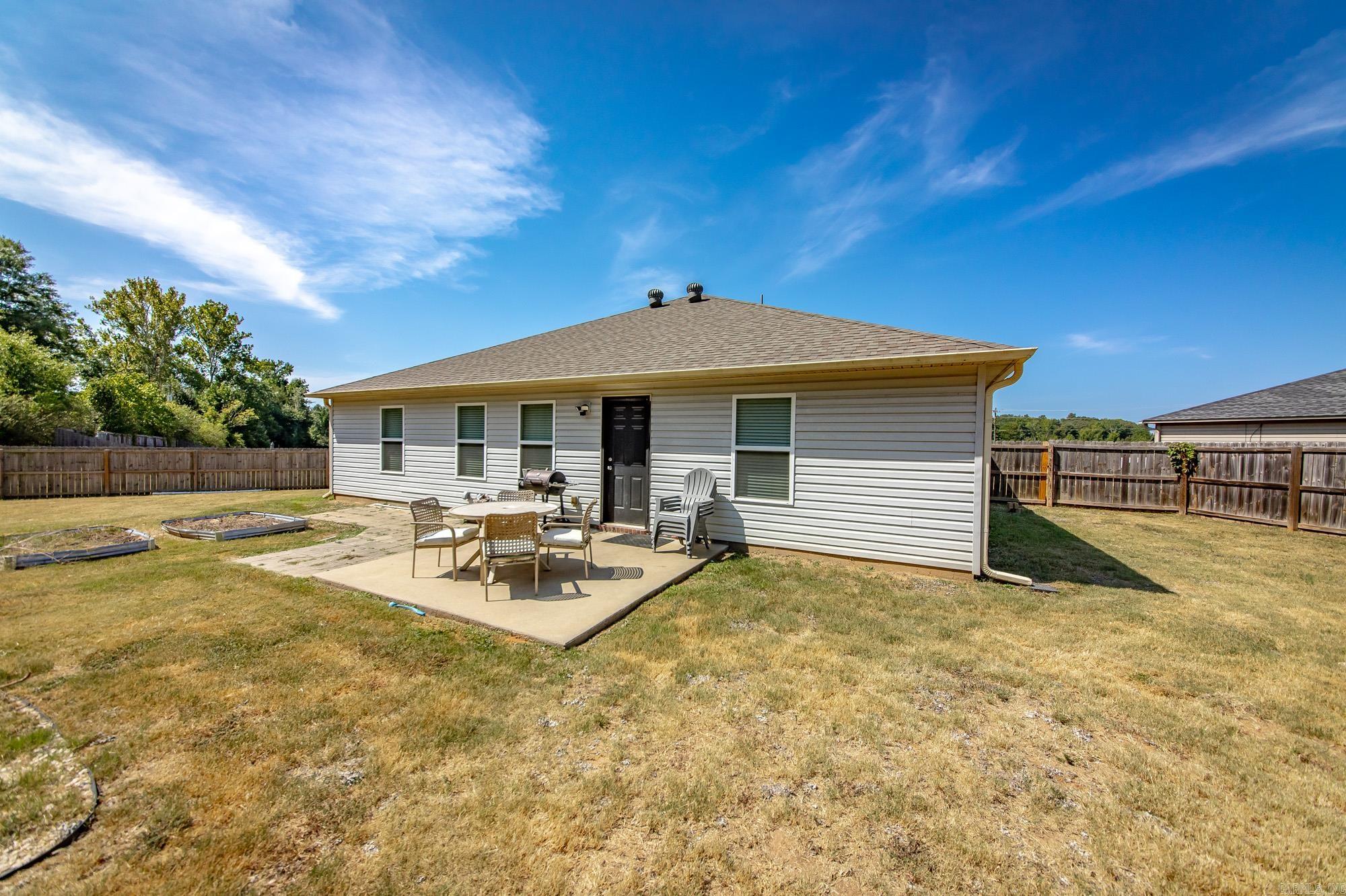16 Oakland Circle Property Photo 24