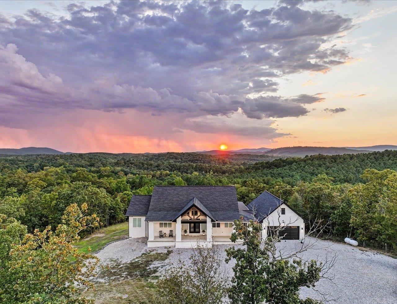 255 Falcon Ridge Trail Property Photo 3