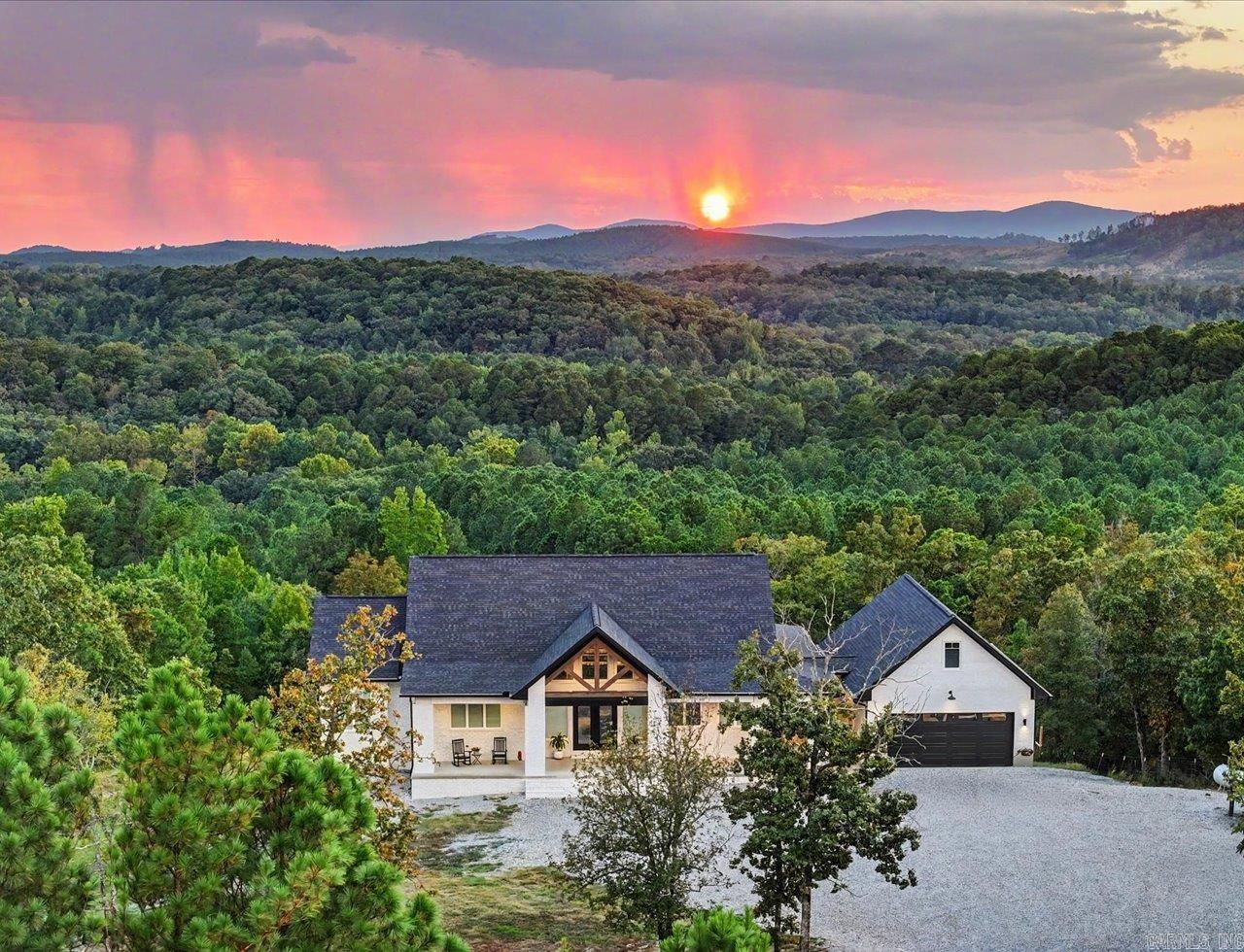 255 Falcon Ridge Trail Property Photo 4