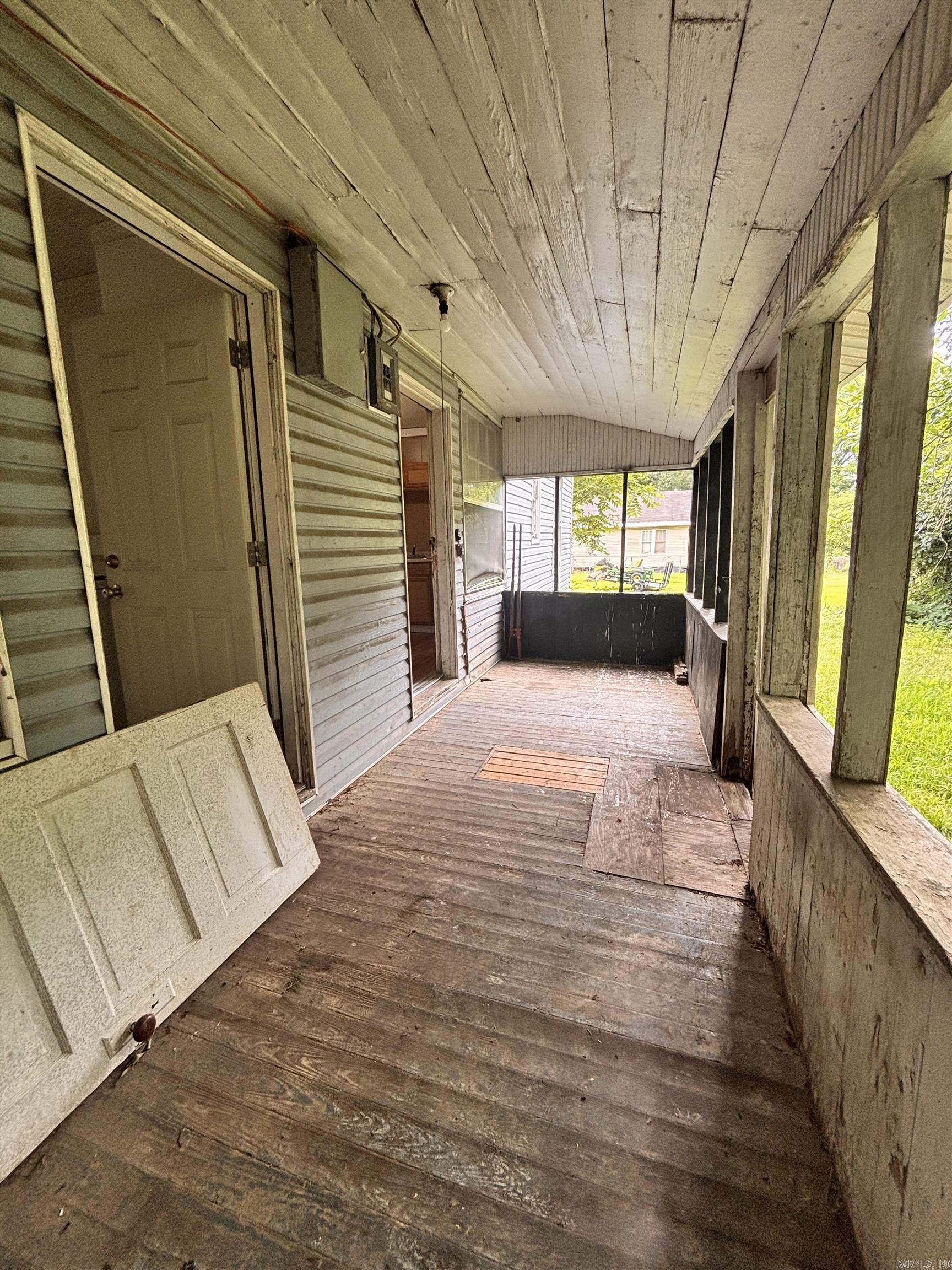329 W Main Street Property Photo 16